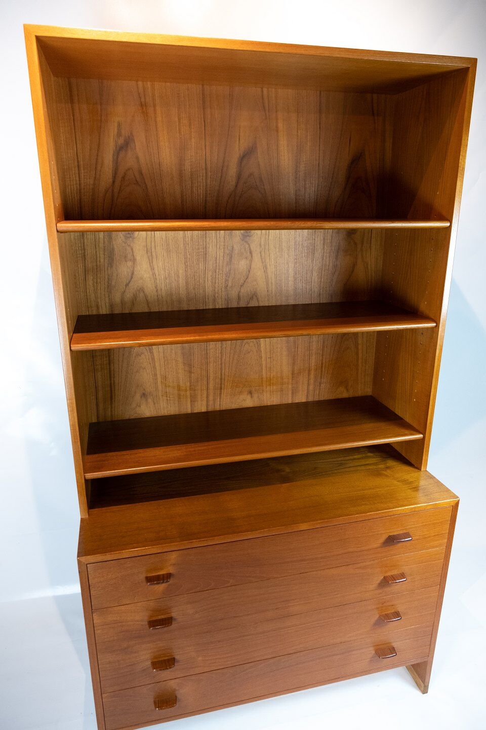 Bookcase by Hans J. Wegner from the 1960