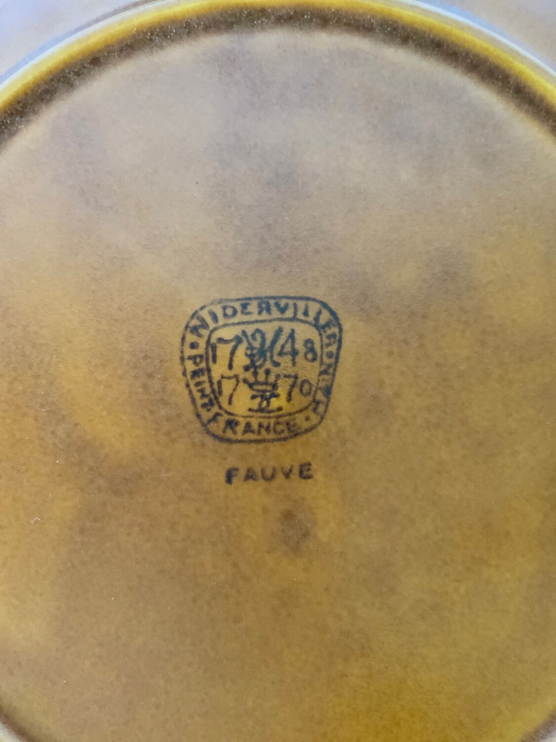 Vintage fawn plates
