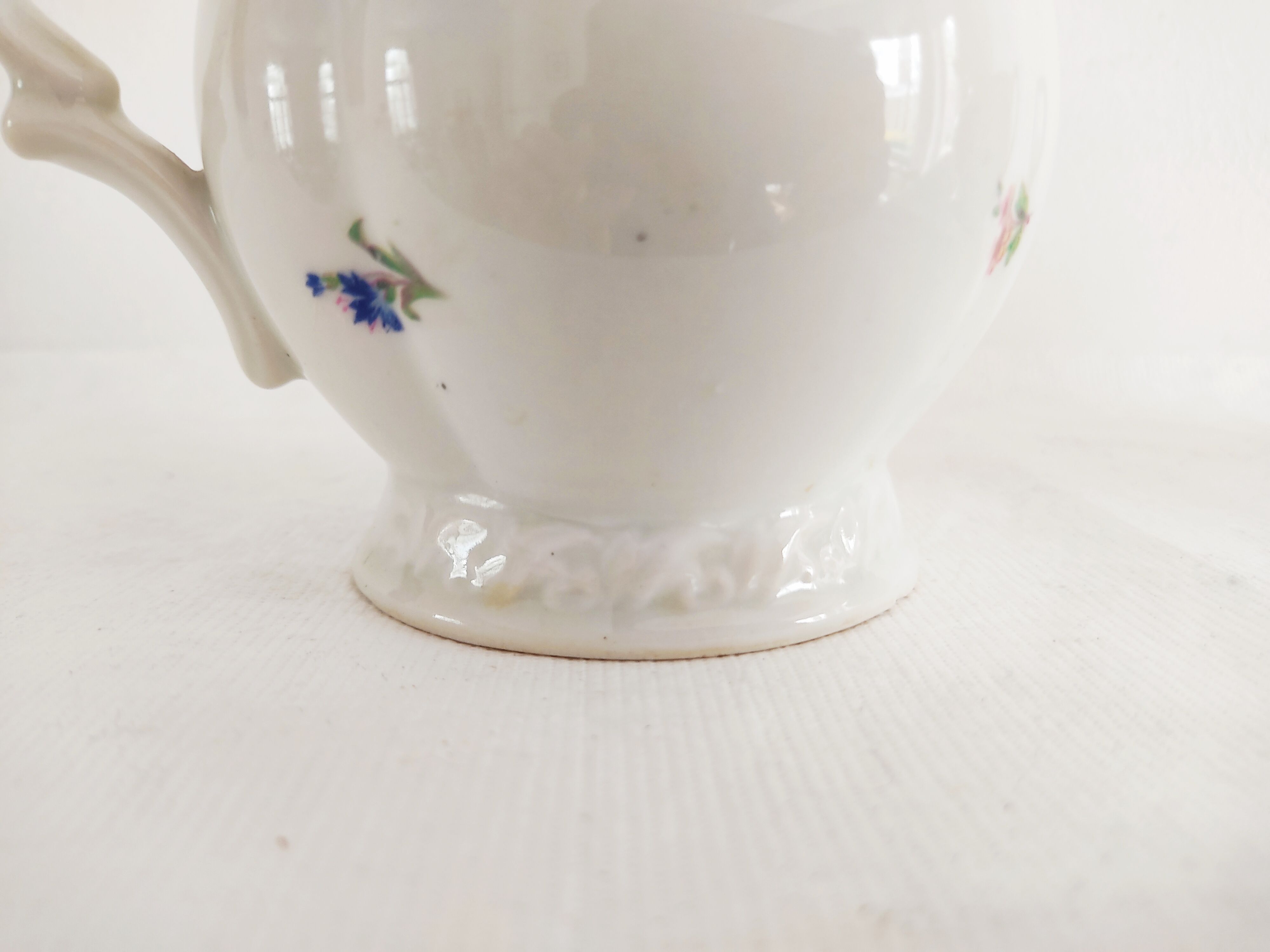 Sugar pot and porcelain milk jug early 20th