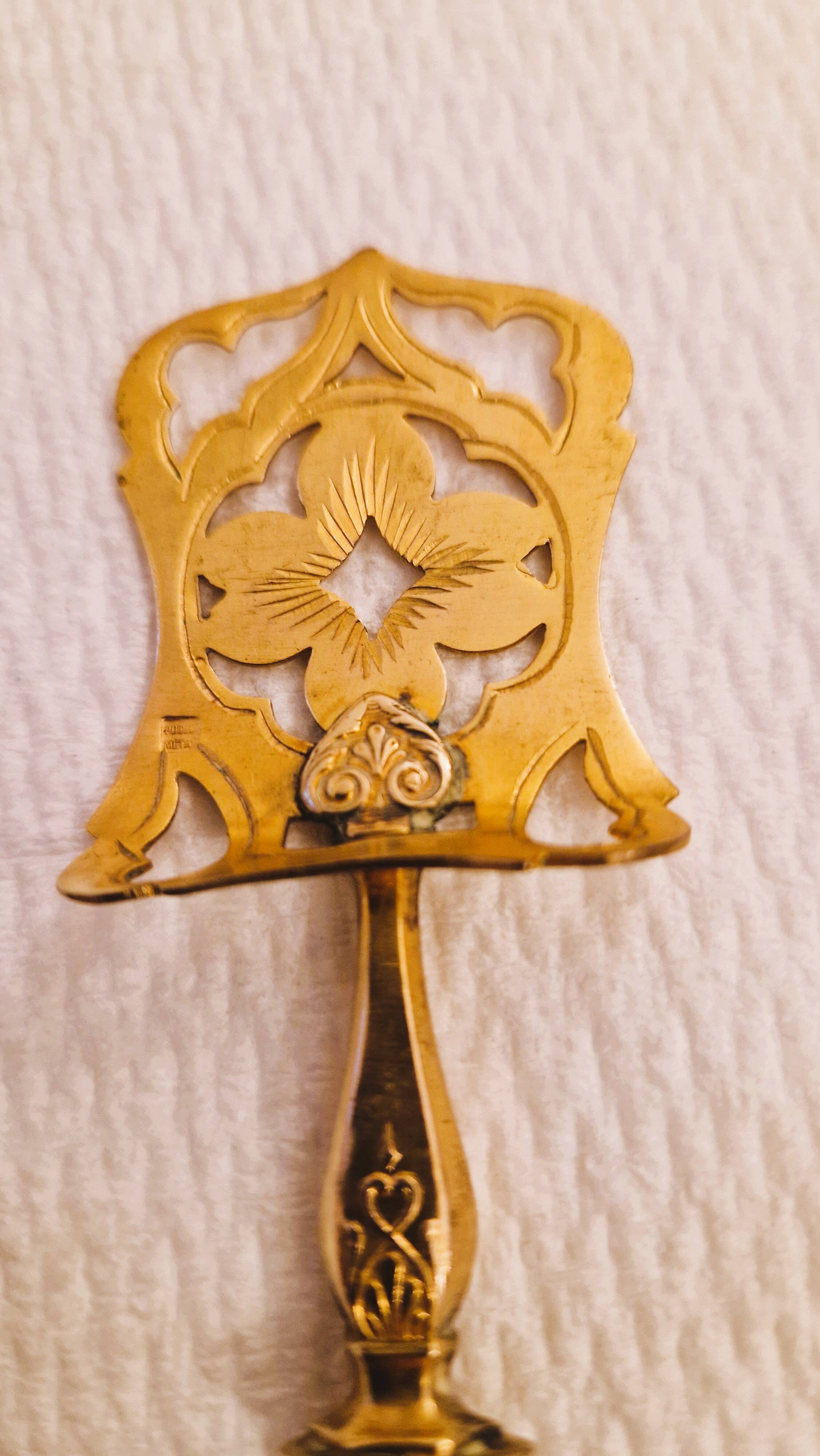 Covered with sweet treats, 4 pieces, silver-plated and vermeil.