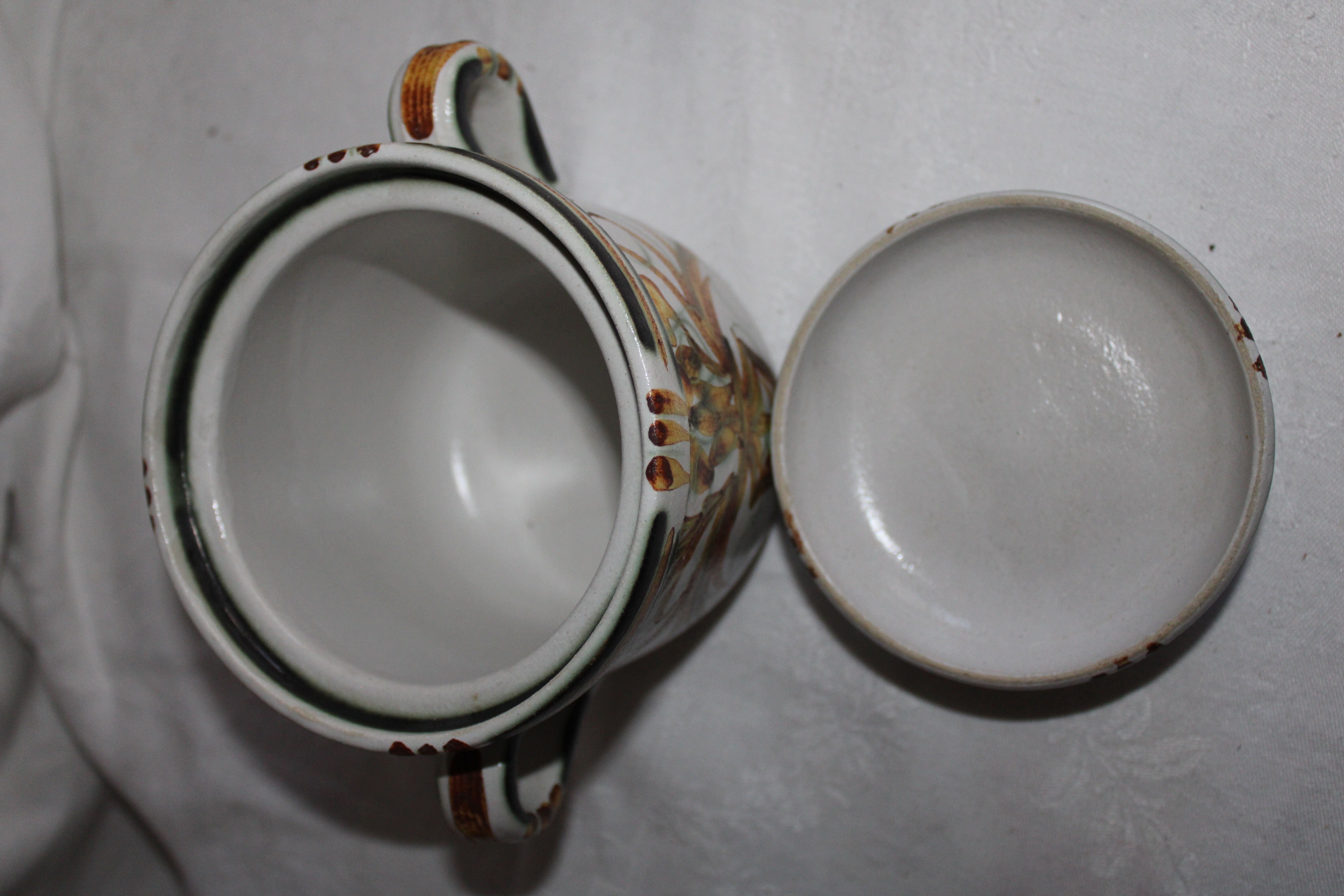 Keraluc Quimper earthenware pot