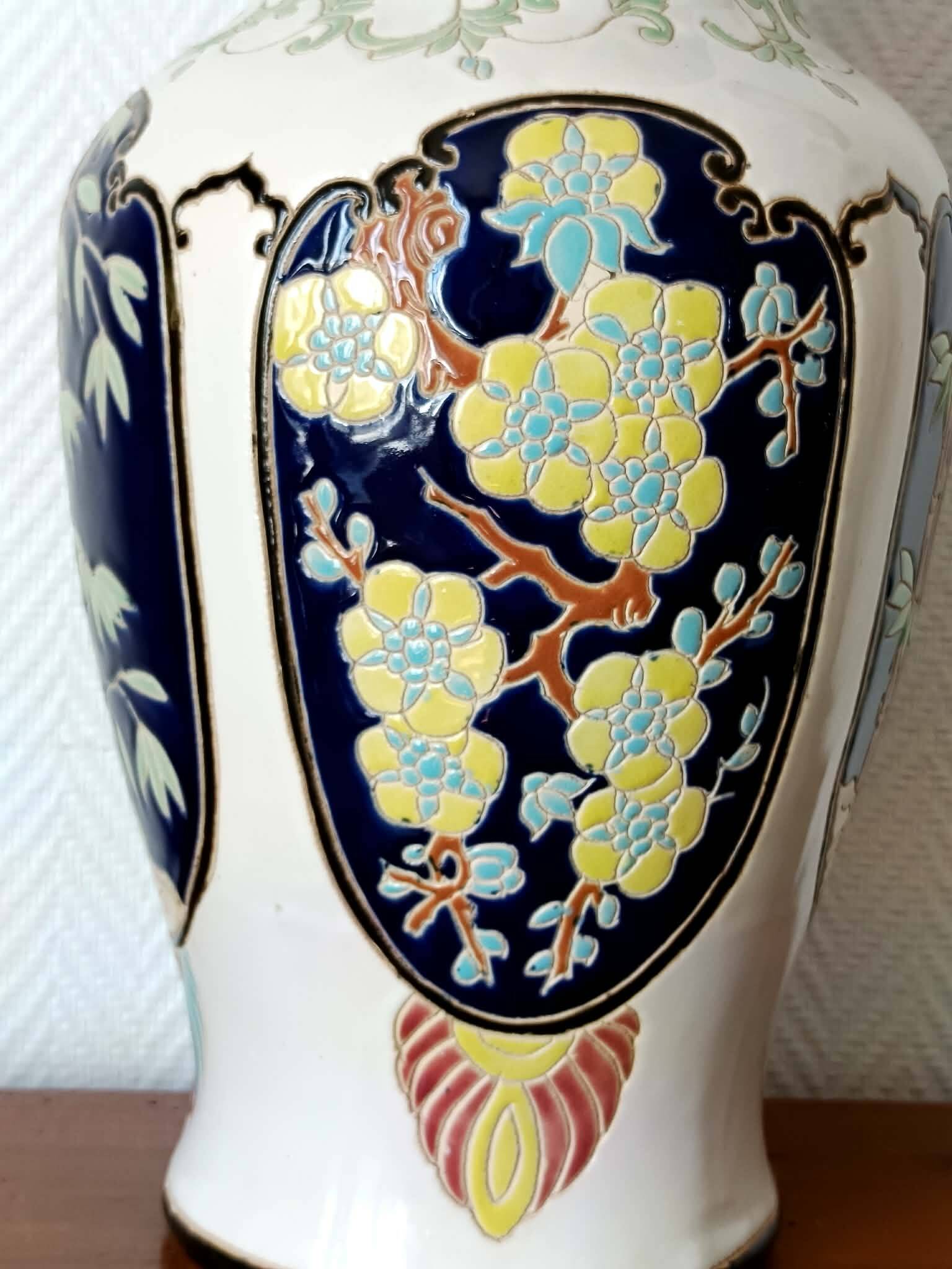 Vase en céramique japonisant