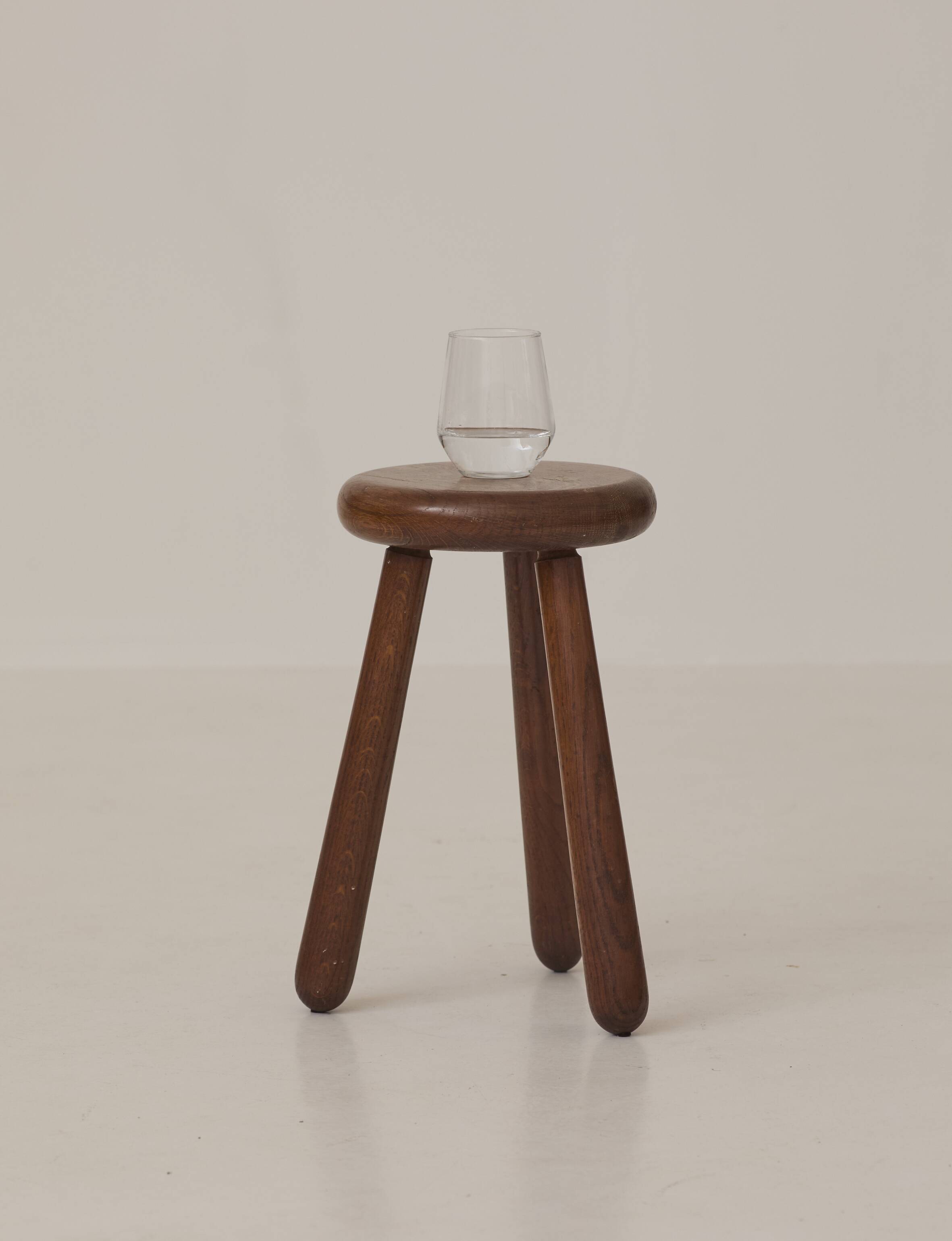 Vintage French tripod brutalist stool in solid wood (oak) C. 1960