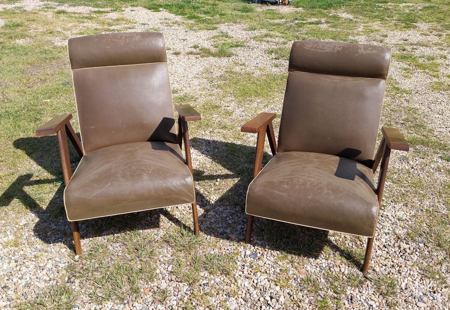Midcentury green sky armchair