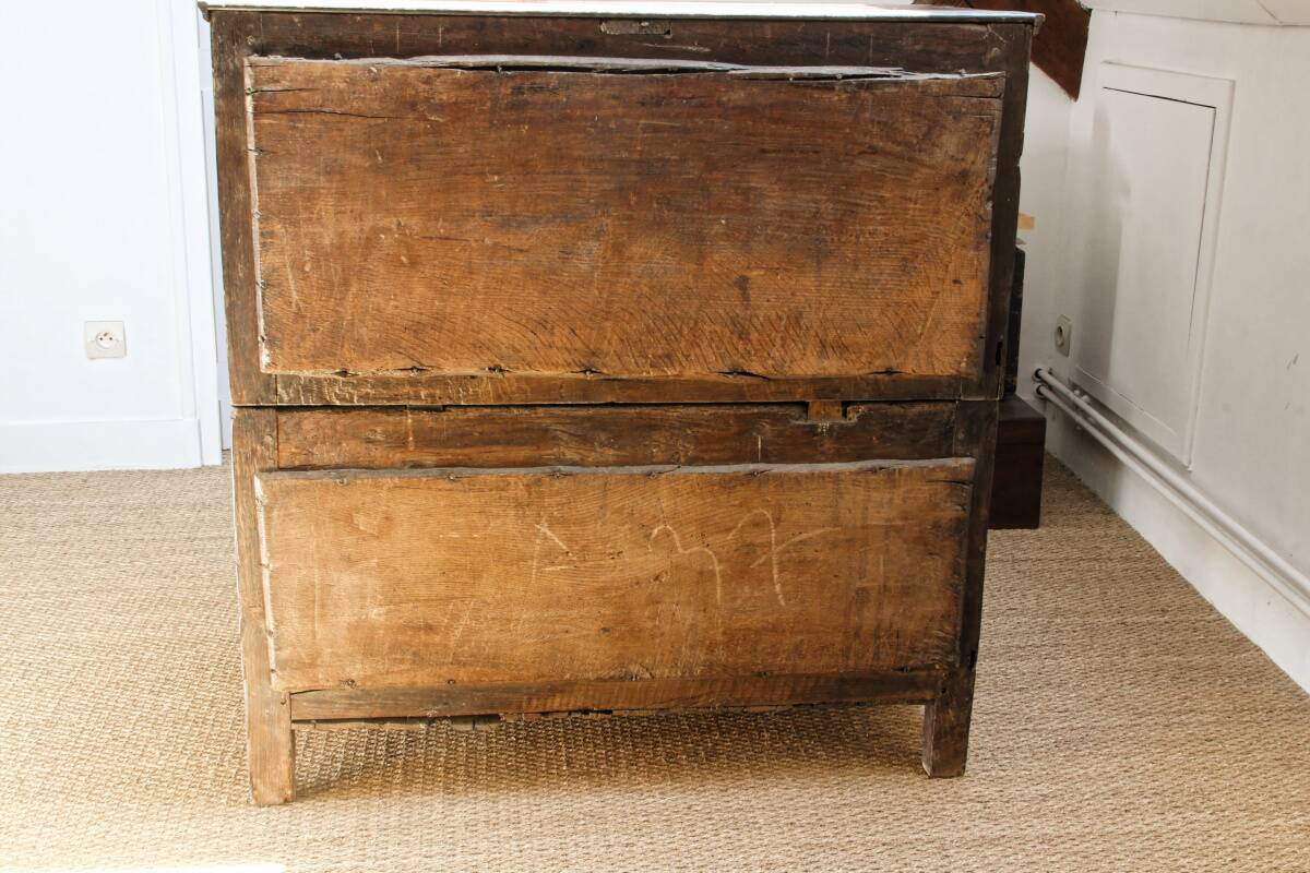 English chest of drawers; Charles II period, oak
