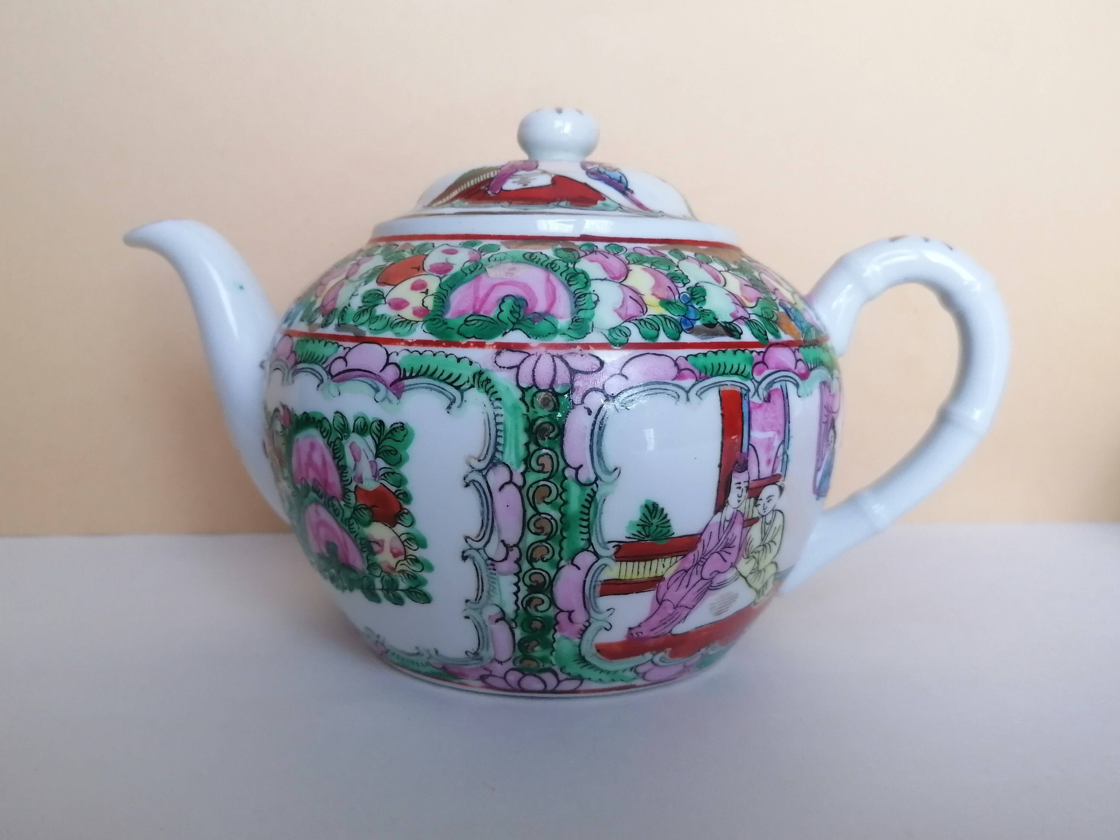 Canton porcelain tea service with 6 cups and teapot.