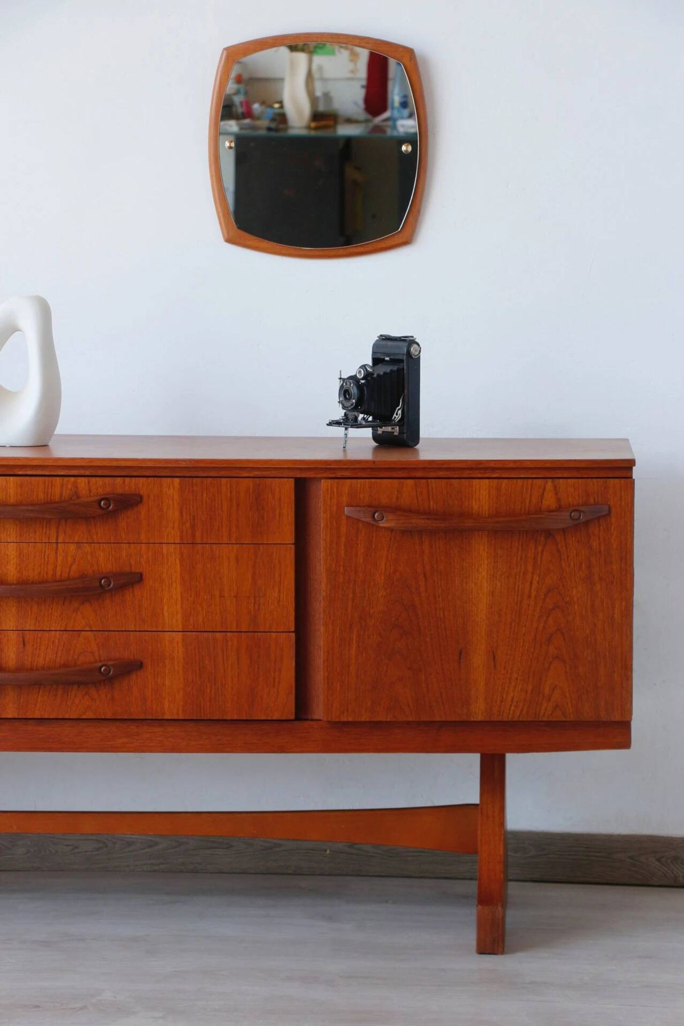 Enfilade Beautility teck | Design vintage
