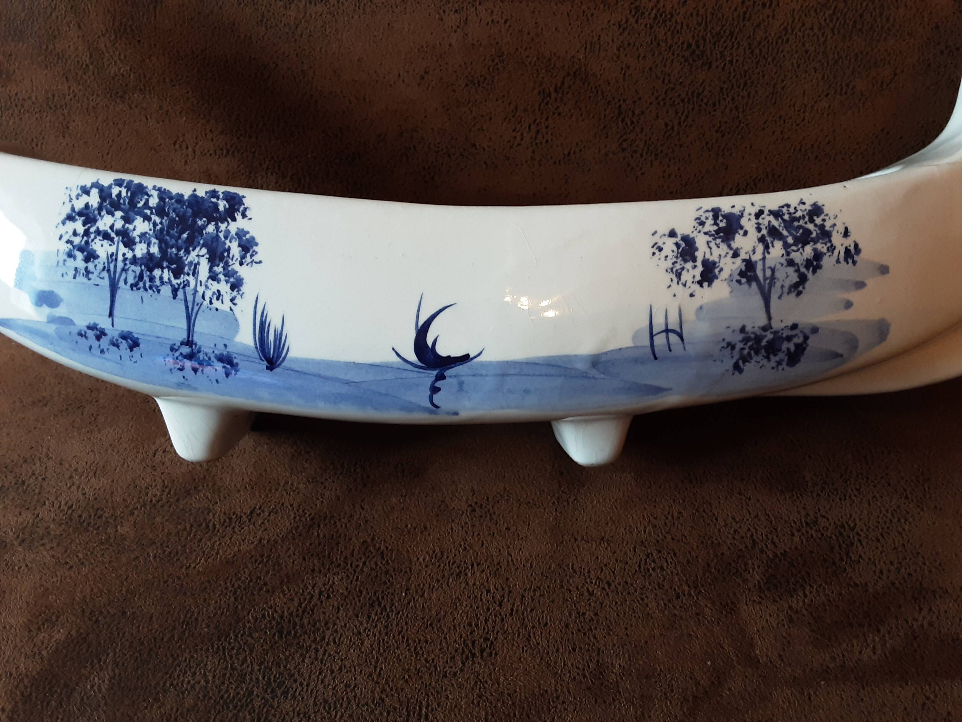 Ceramic barge trinket