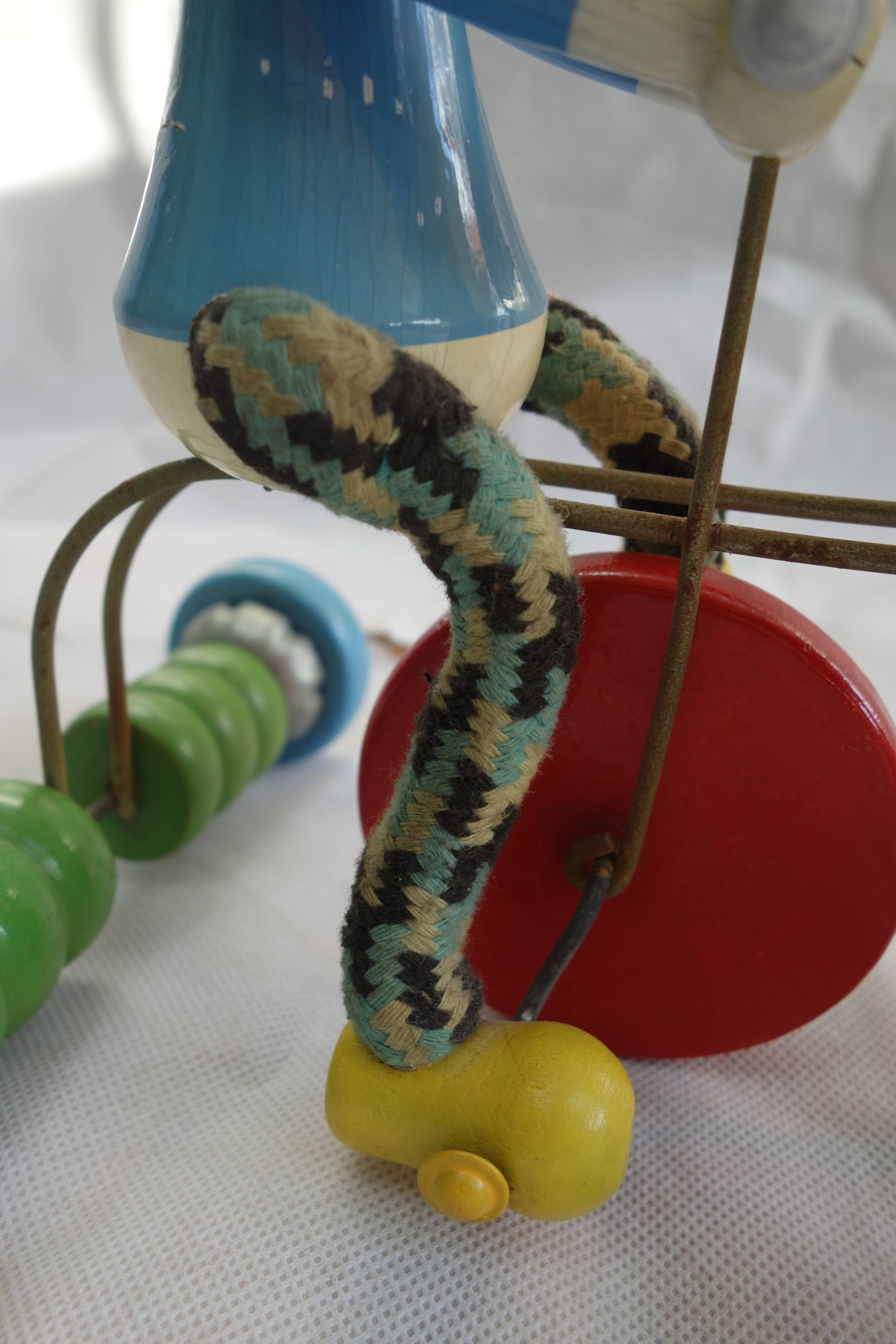 Old toy to shoot Donald and Mickey