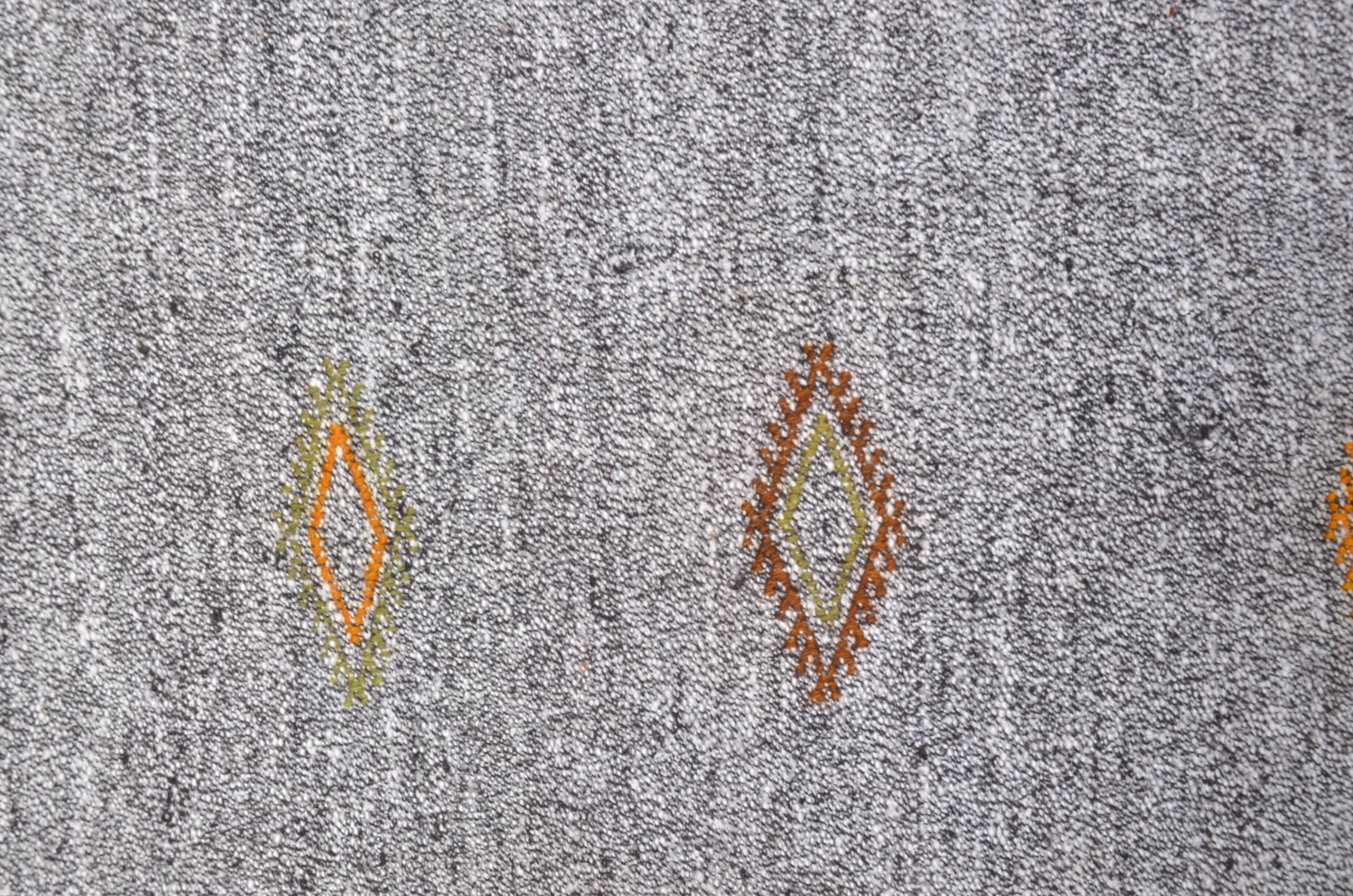 Neutral Vintage Turkish Vintage Kilim Rug skuc256