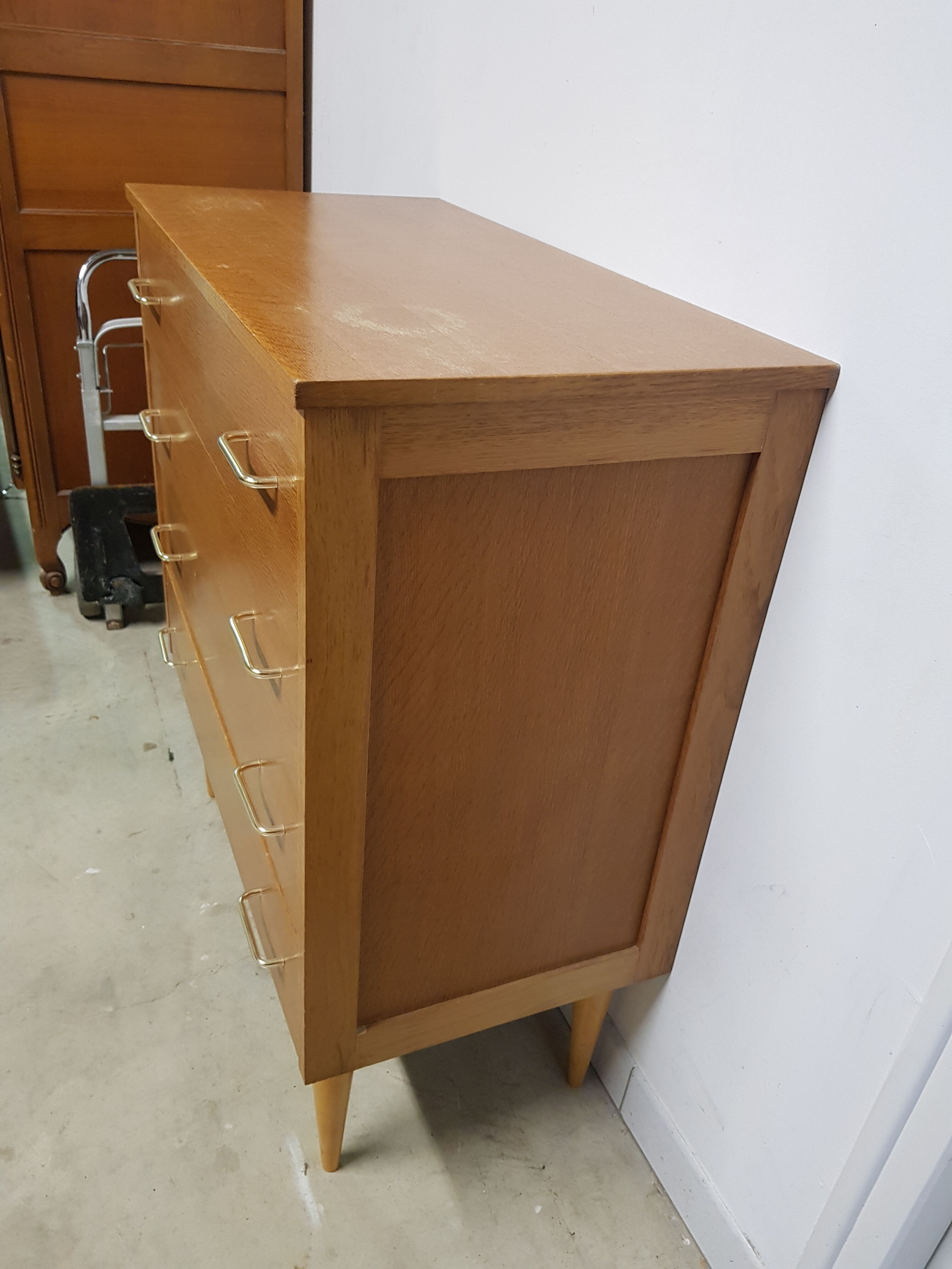 Vintage chest of drawers