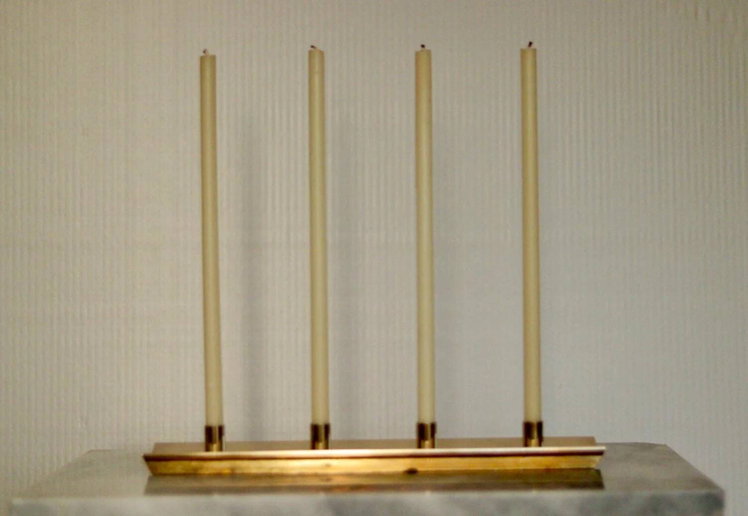 Candelabre en laiton suédois du milieu du siècle par Pierre Forsell pour Skultuna
