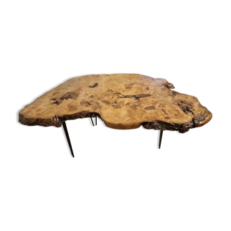 Tripod coffee table in natural solid elm magnifying glass