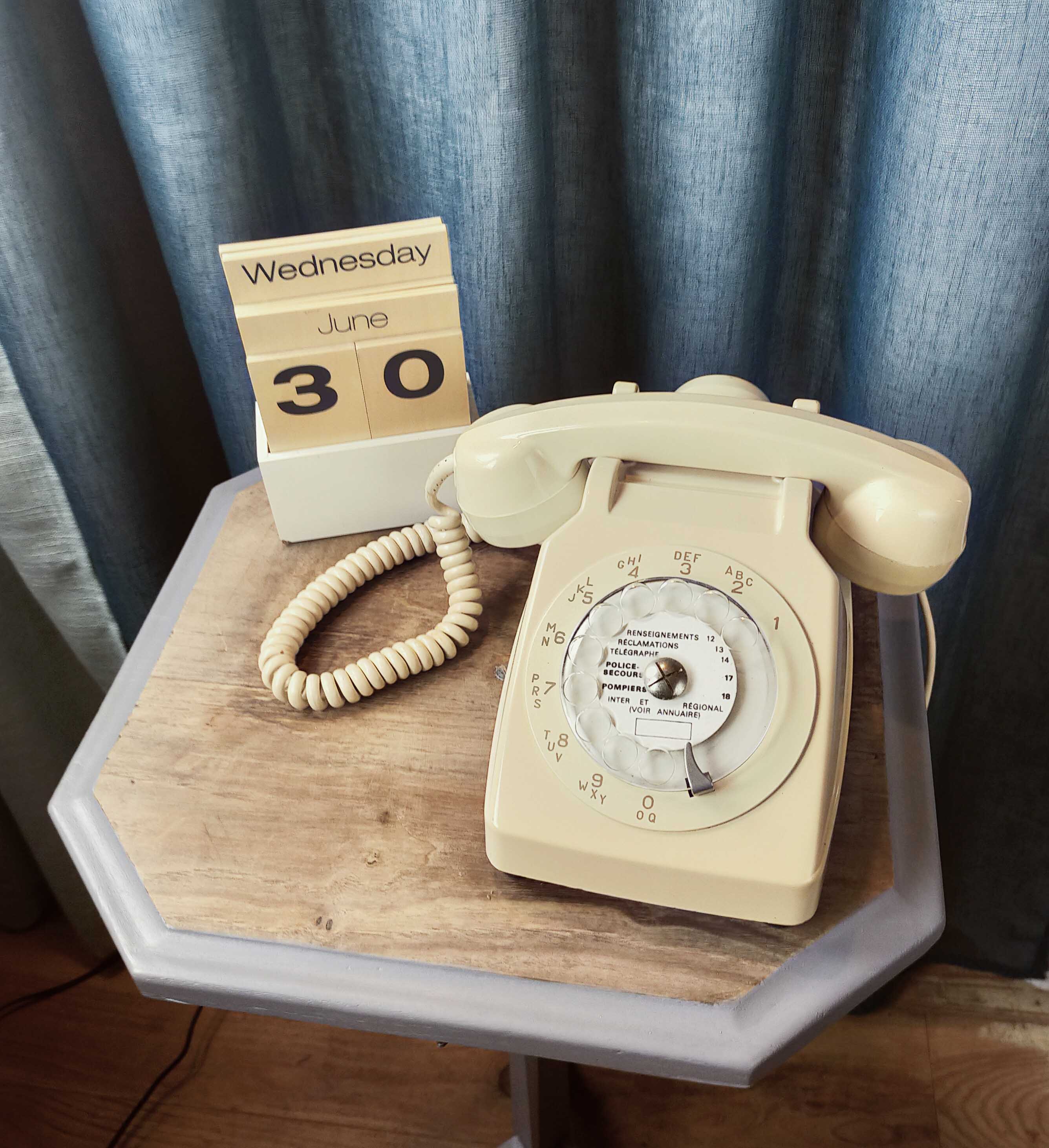 Socotel S63 beige dial phone