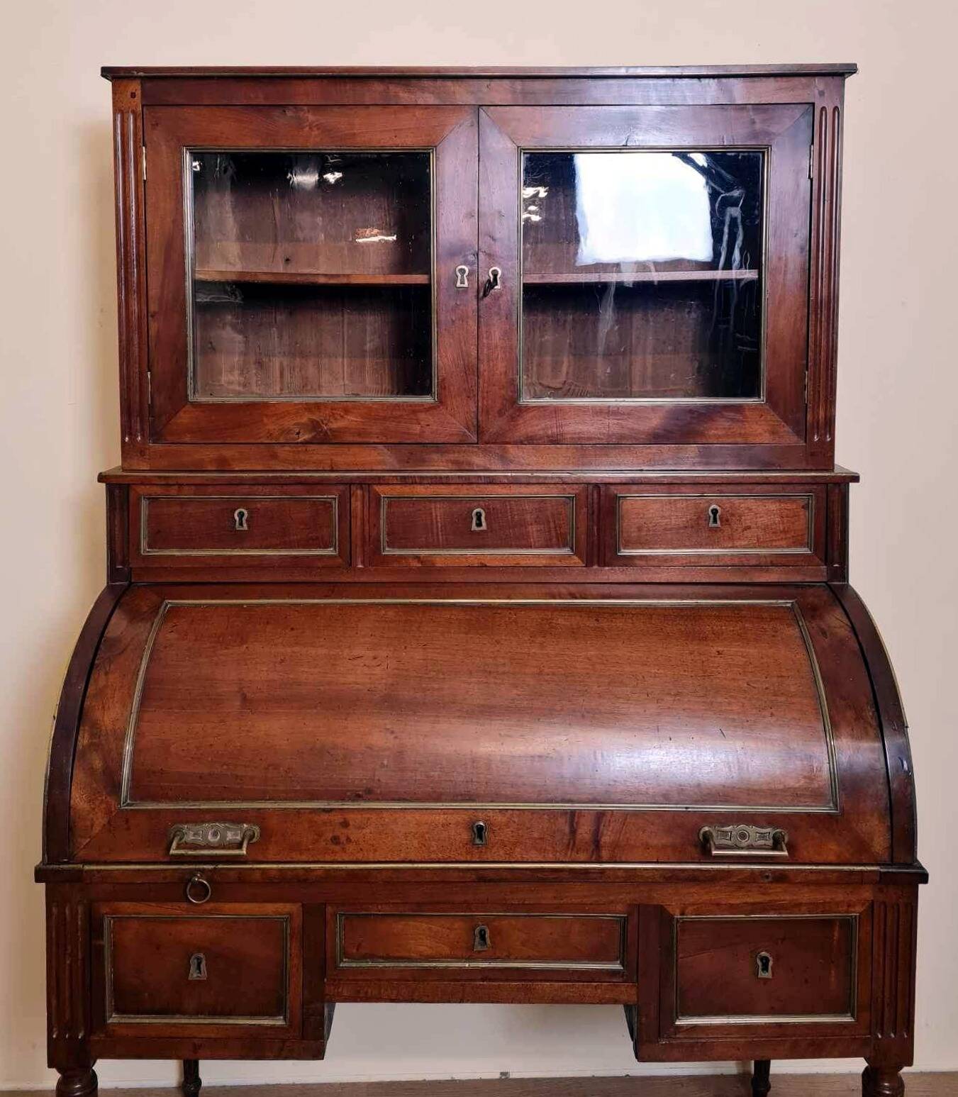 Bureau à cylindre époque Louis XVI en Acajou de Cuba massif circa 1760