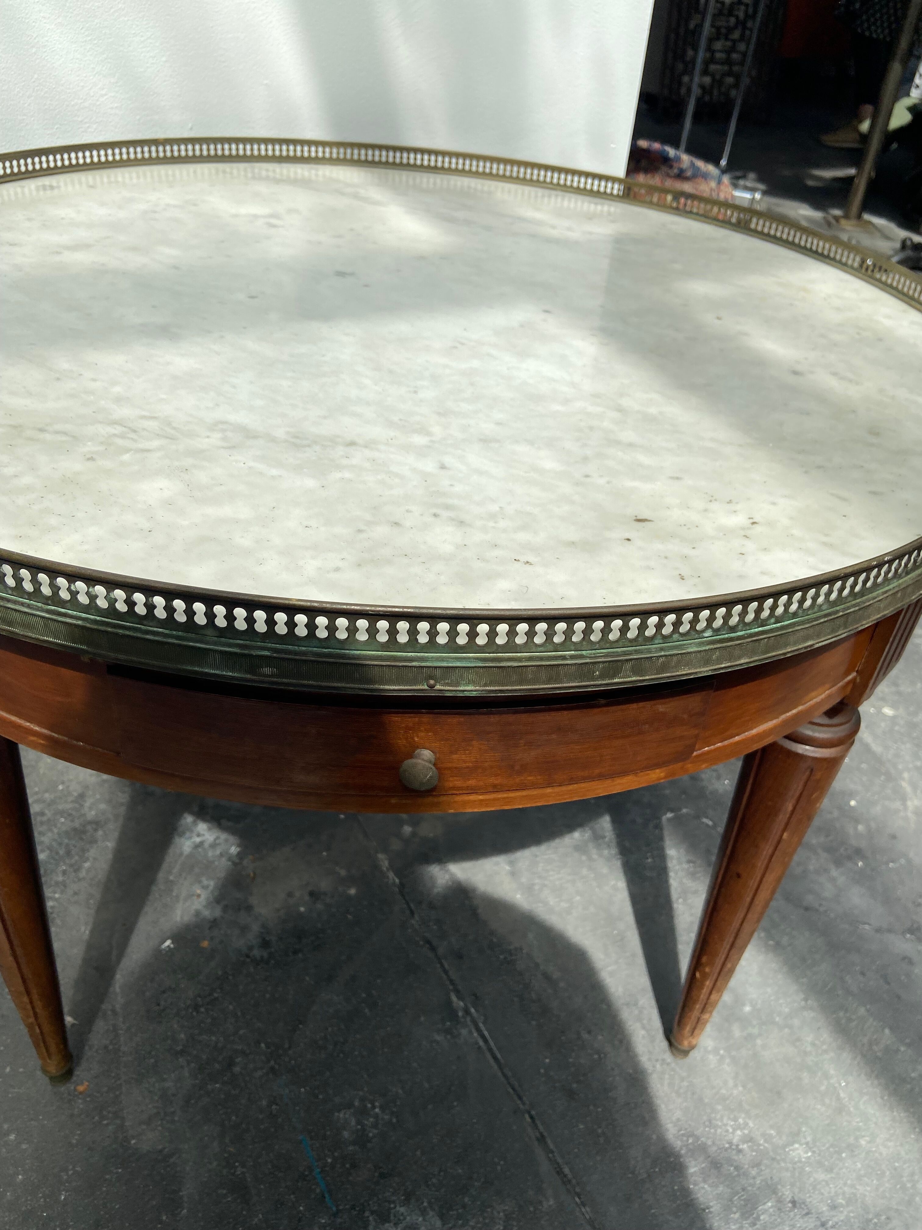 Hot water bottle table Louis XVI style