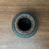 Minimalist studio pottery vase from mid-century Danish artist Michael Andersen, Bornholm, 1960s.