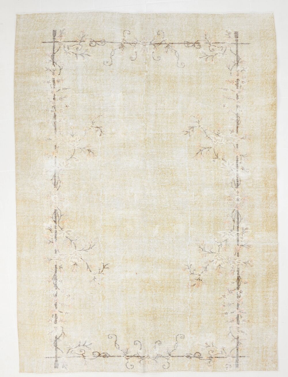 Faded beige classic vintage rug