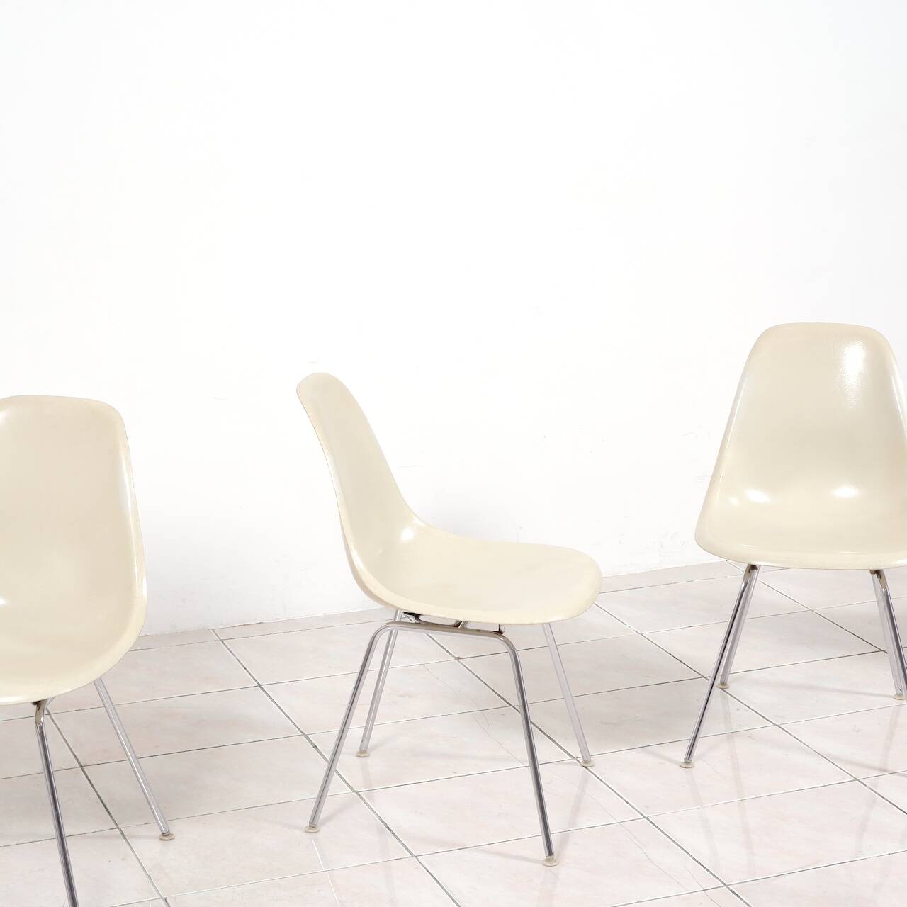 Ensemble de 4 chaises Eames en fibre de verre avec base en H pour Fehlbaum par Herman Miller