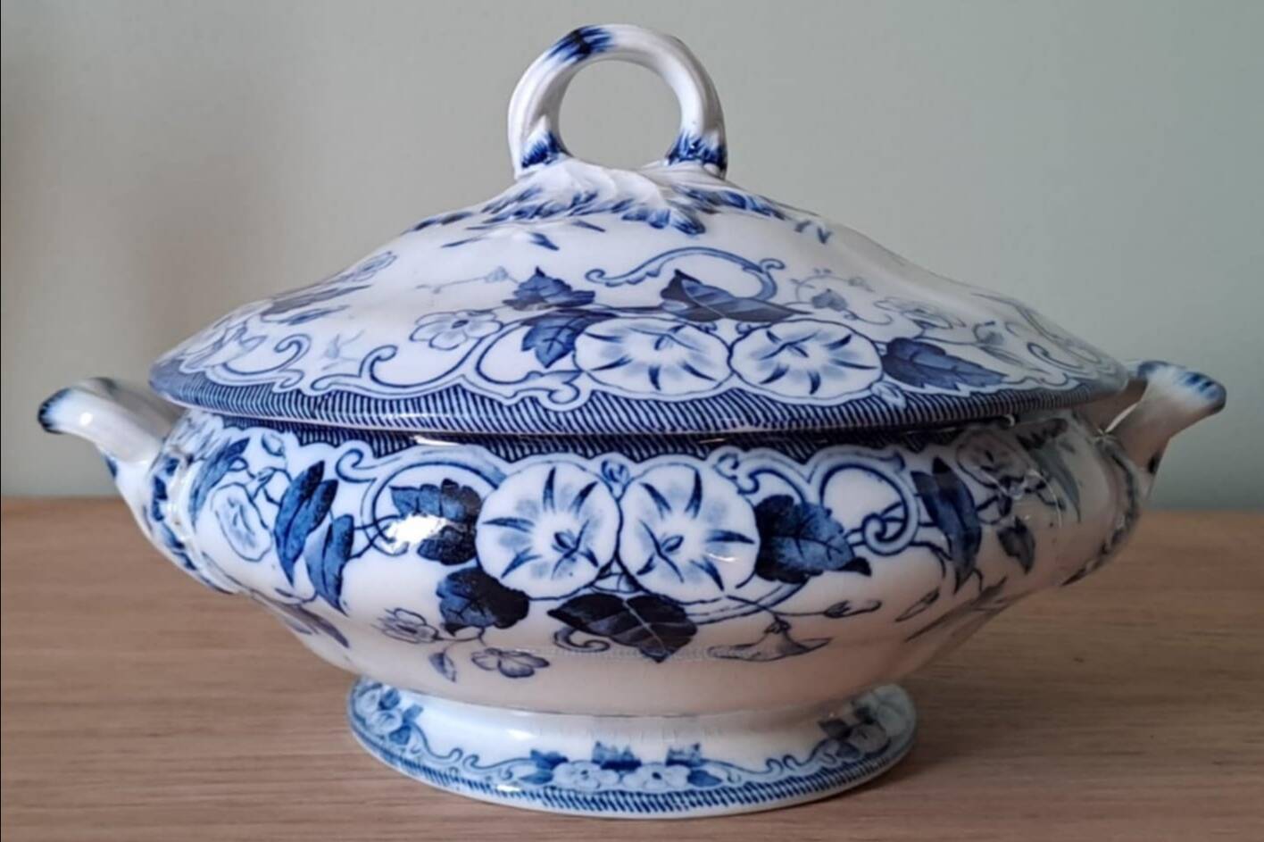 Creil Montereau iron clay vegetable dish