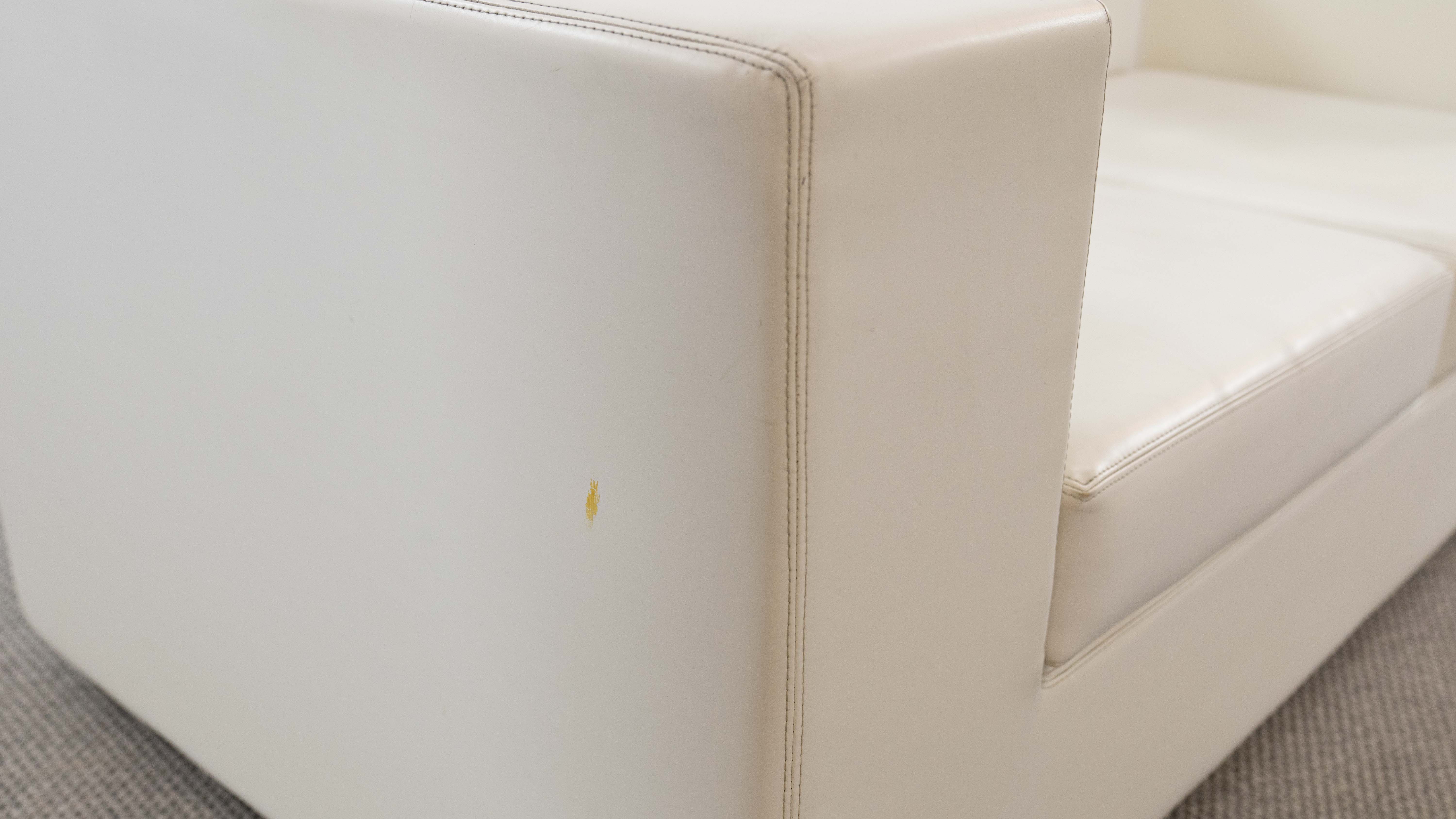 Throw Away sofa by Willie Landels for Zanotta 1965 in white vinyl