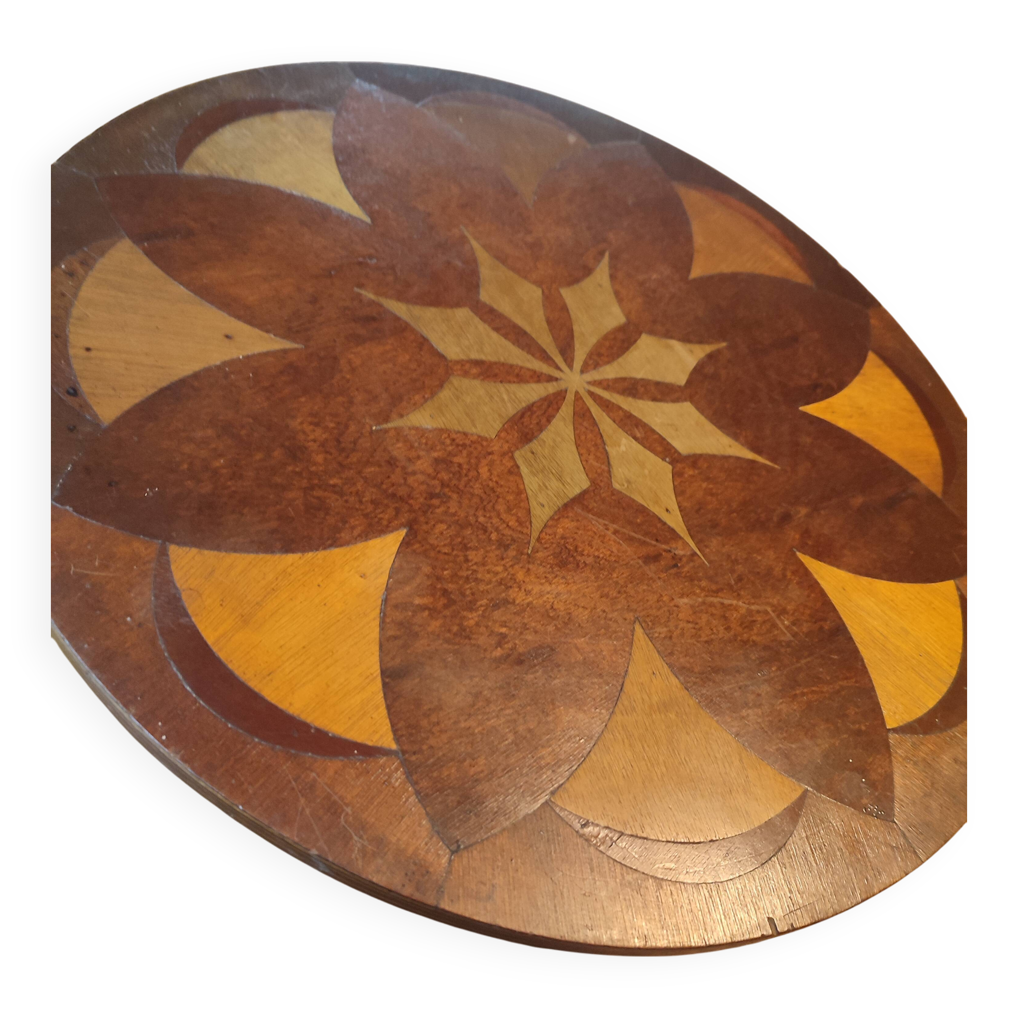 Marquetry rotating platform