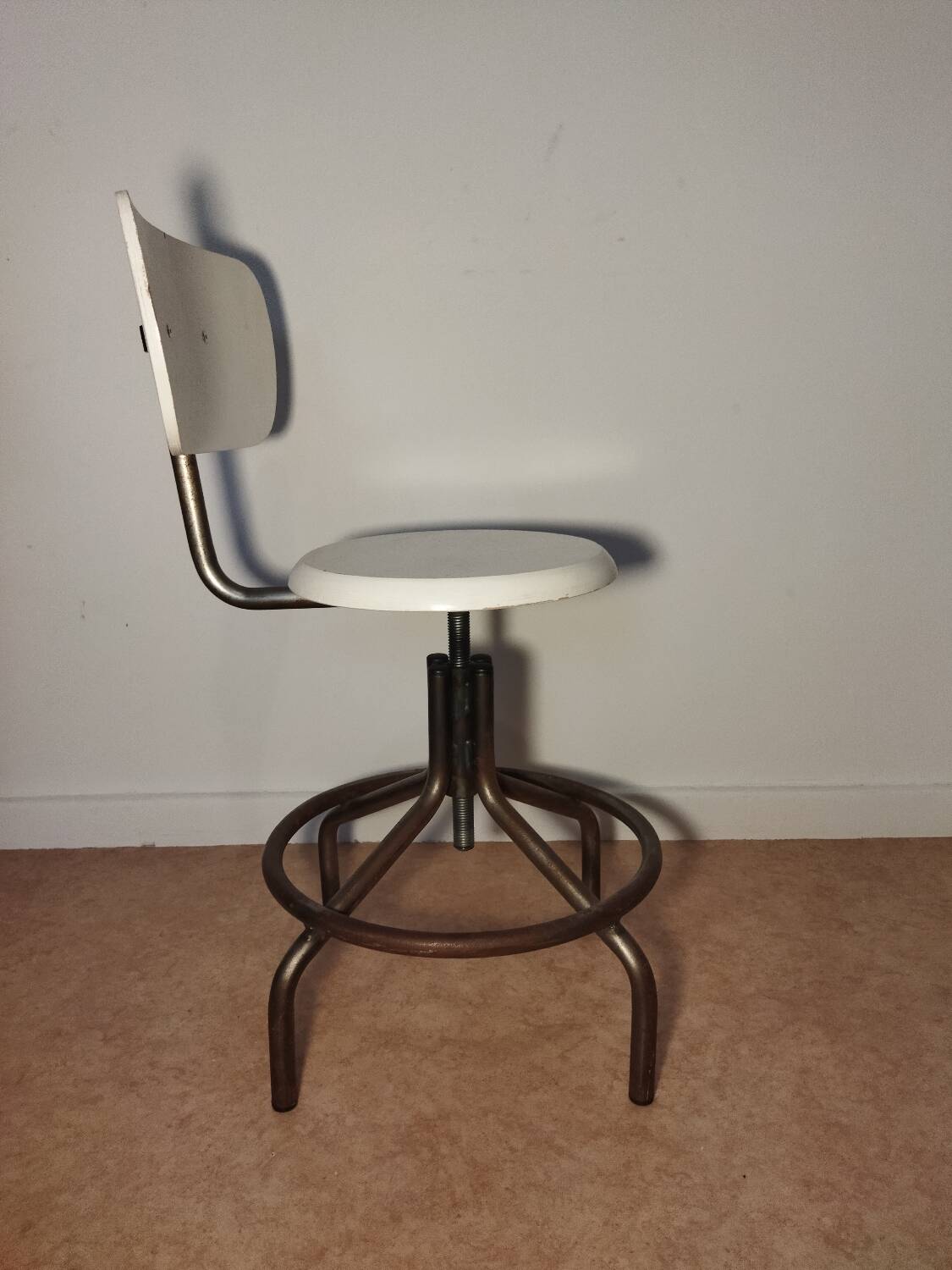 Children's workshop chair