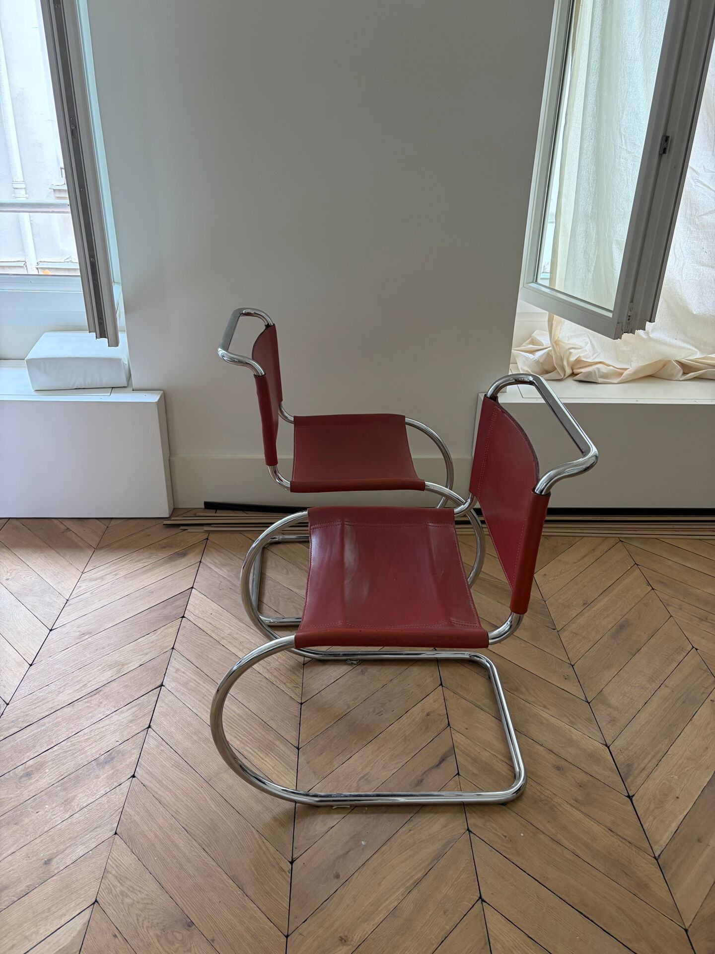 2 chaises Mies van der Rohe par Knoll