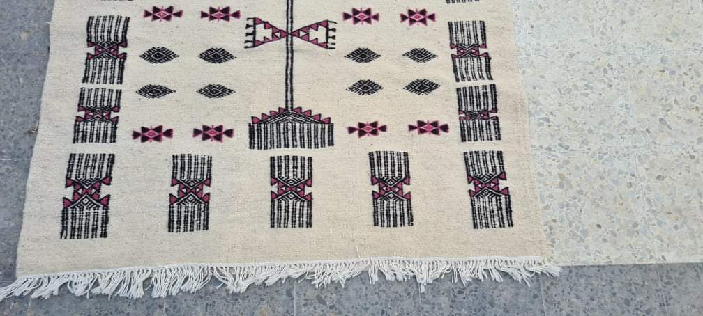 Hand-made black and pink white wool rug  210x105cm
