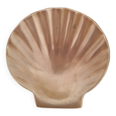 Shell-shaped brass catchall.