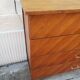 Commode vintage design chevrons