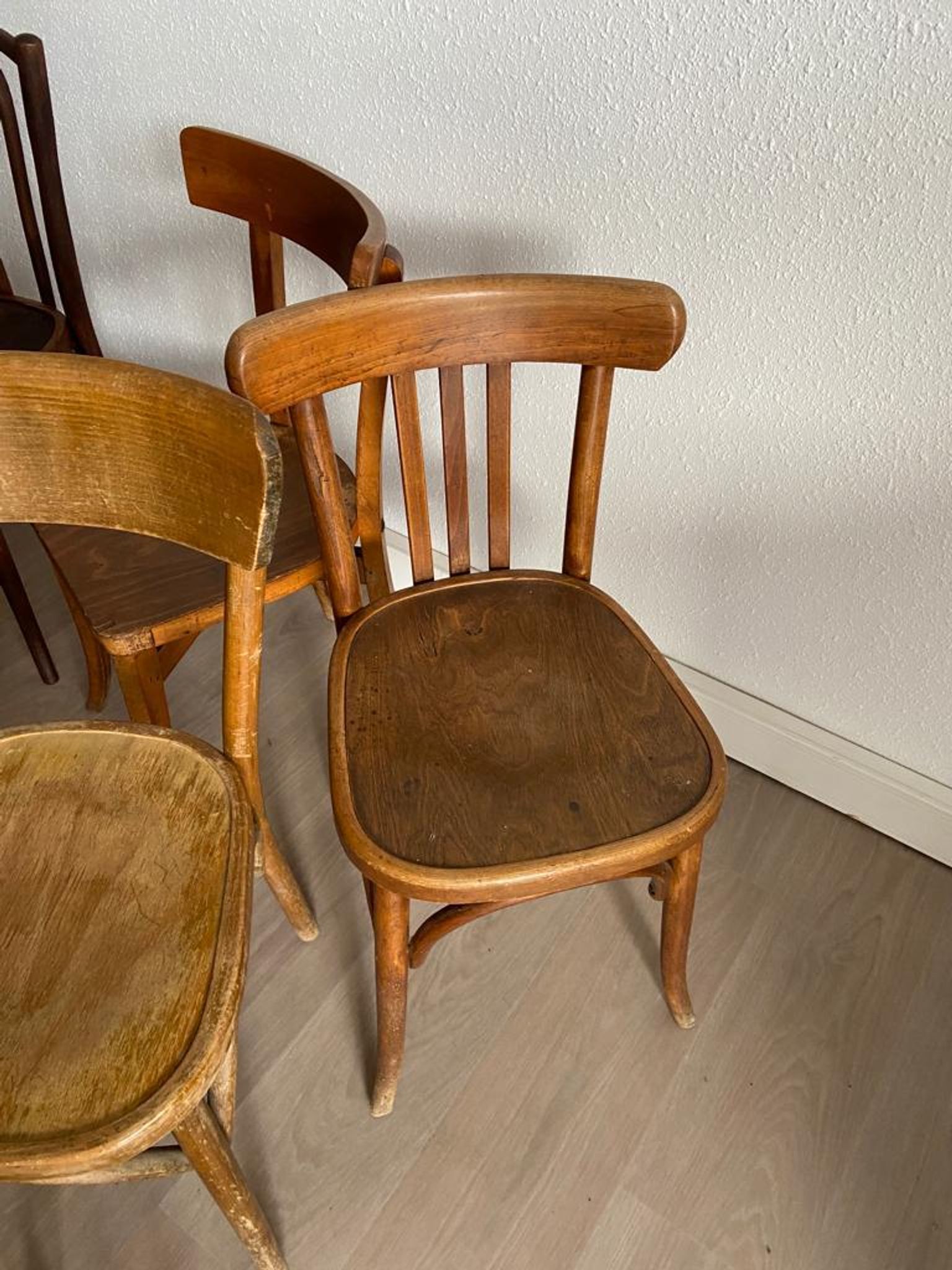 Set of 30 bistro chairs BOIS COURBÉ Vintage 60s mismatched