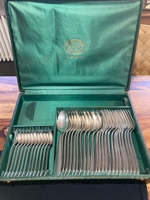 Ménagère métal argenté 36 pièces