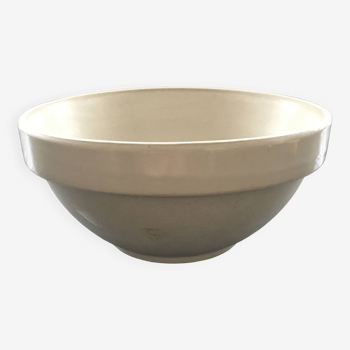 Digoin bowl in light gray sandstone