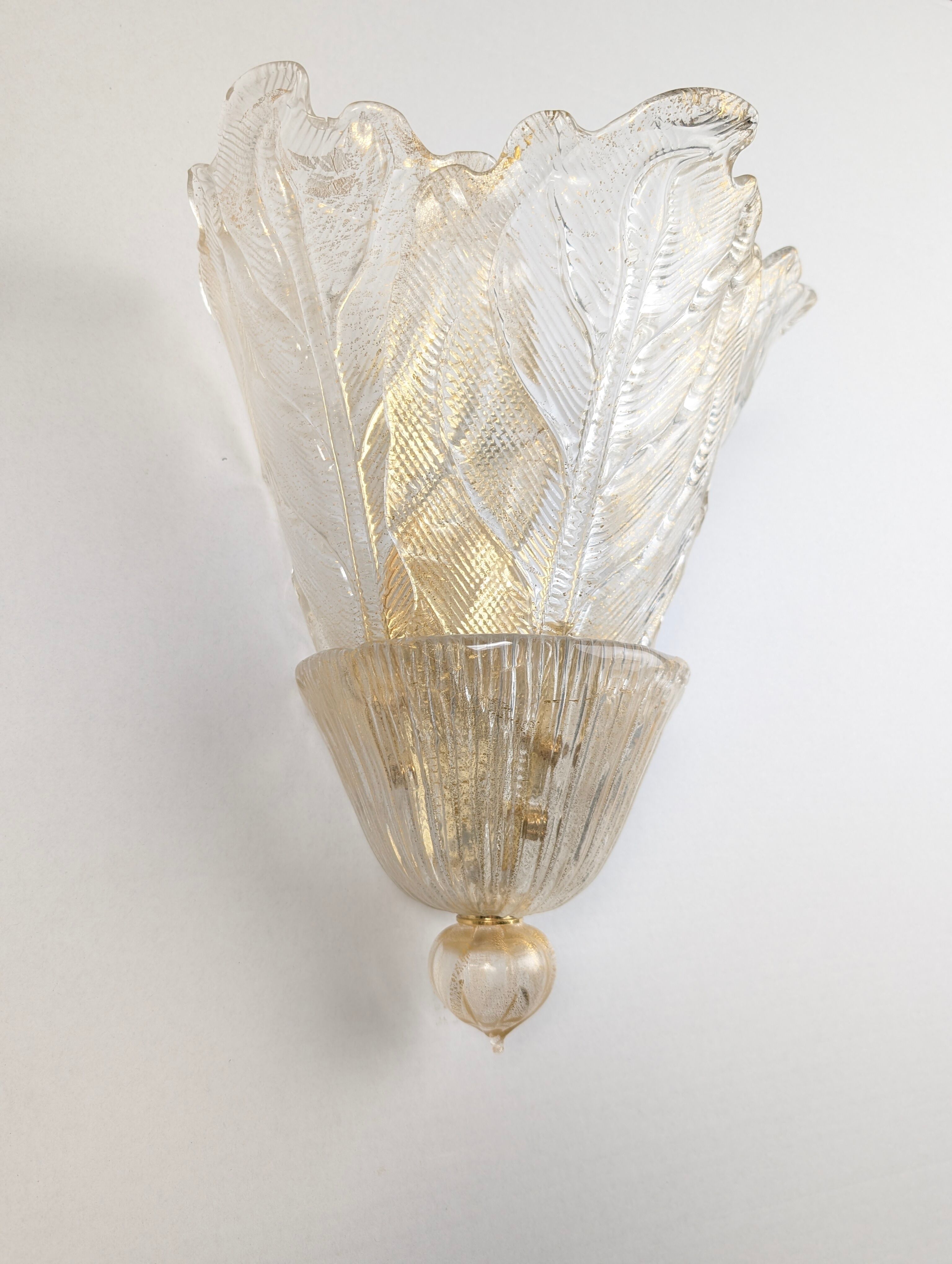 Pair of Barovier & Toso Murano Foglia d’Oro wall sconces, 1980s