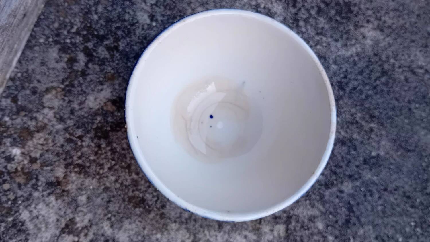 Petits bols faïence bleue et blanche