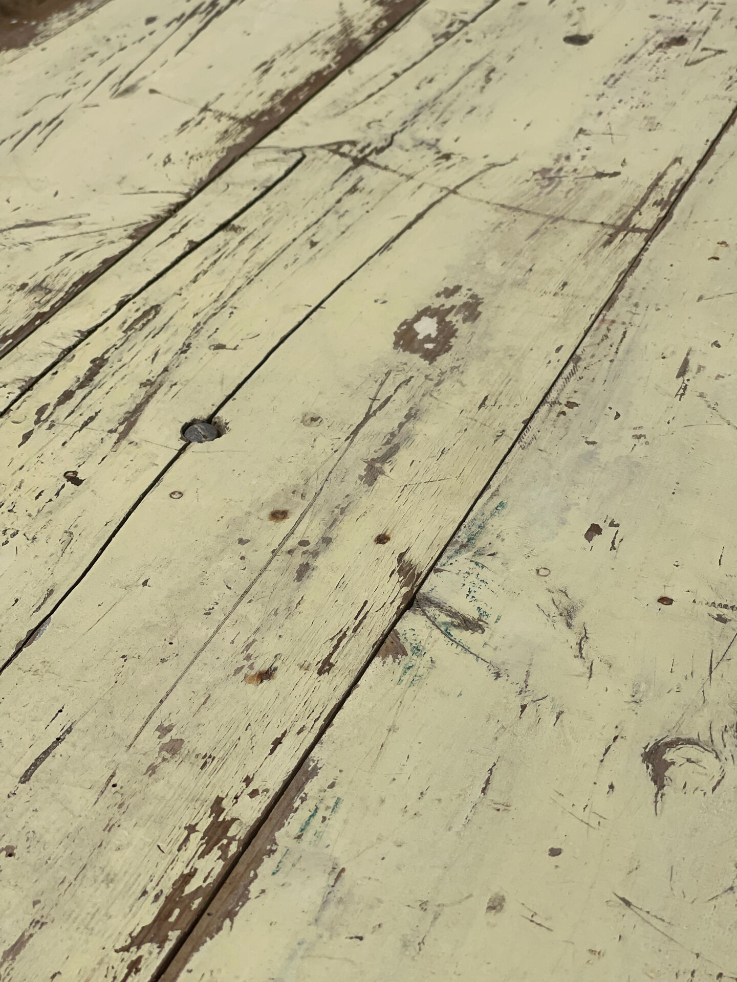Guinguette table