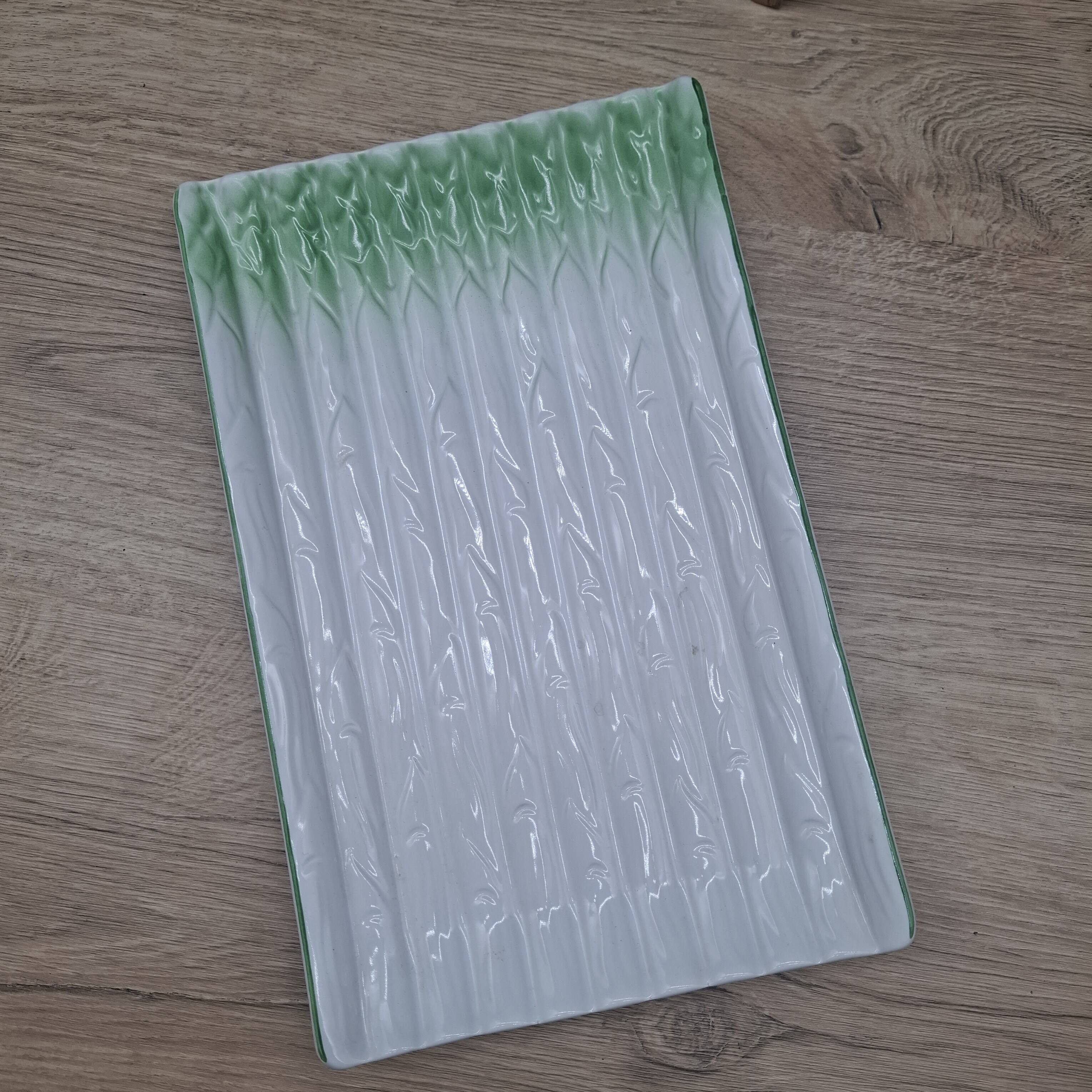 Asparagus dish Revol France