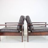 Paire de fauteuils scandinaves en cuir des années 1960