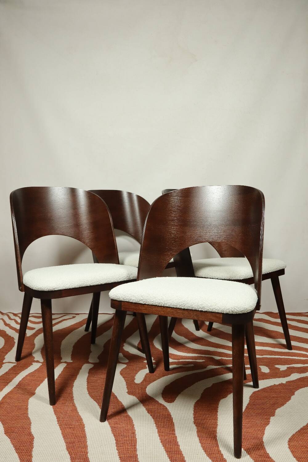 Dining chairs set of 4 oak wood white pearl buckle