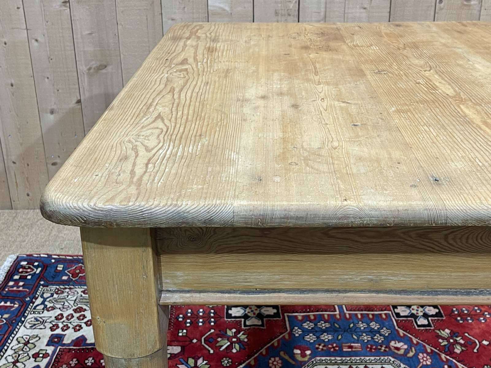 19th century English fir farmhouse table with one drawer