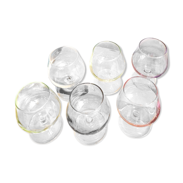 Six verres à digestif couleurs
