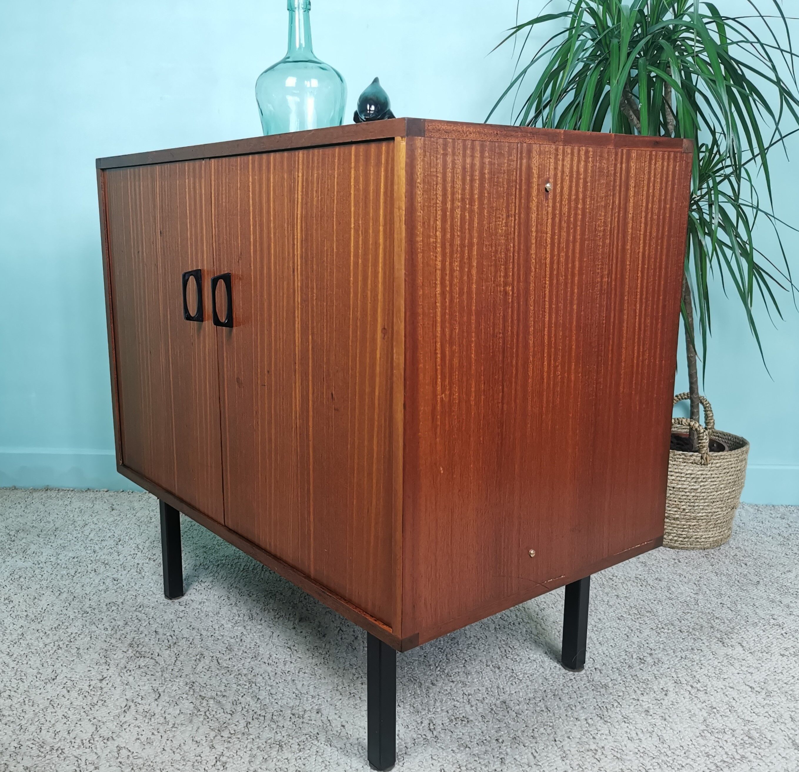 Vintage buffet