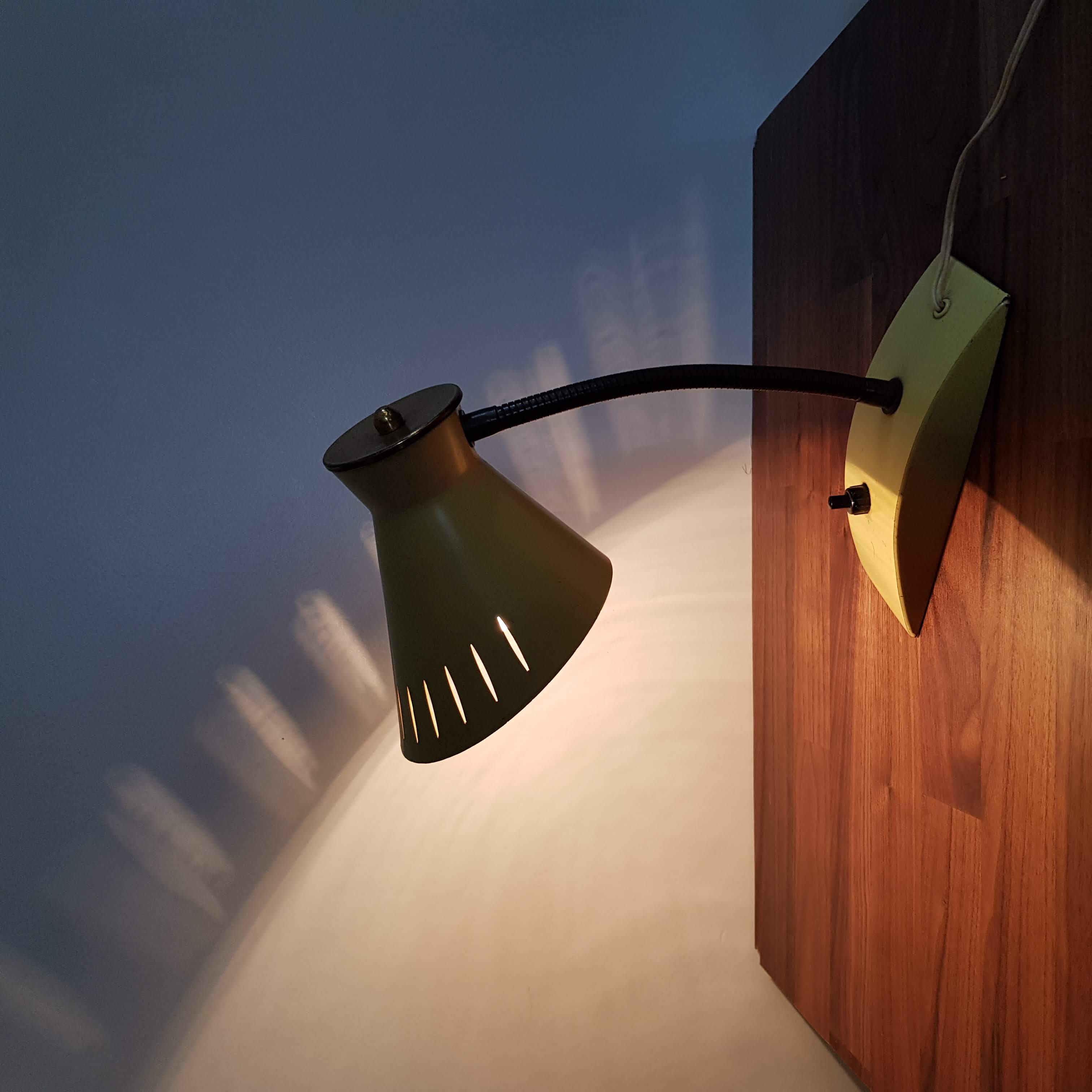 Scandinavian yellow lamp cocotte style 50s