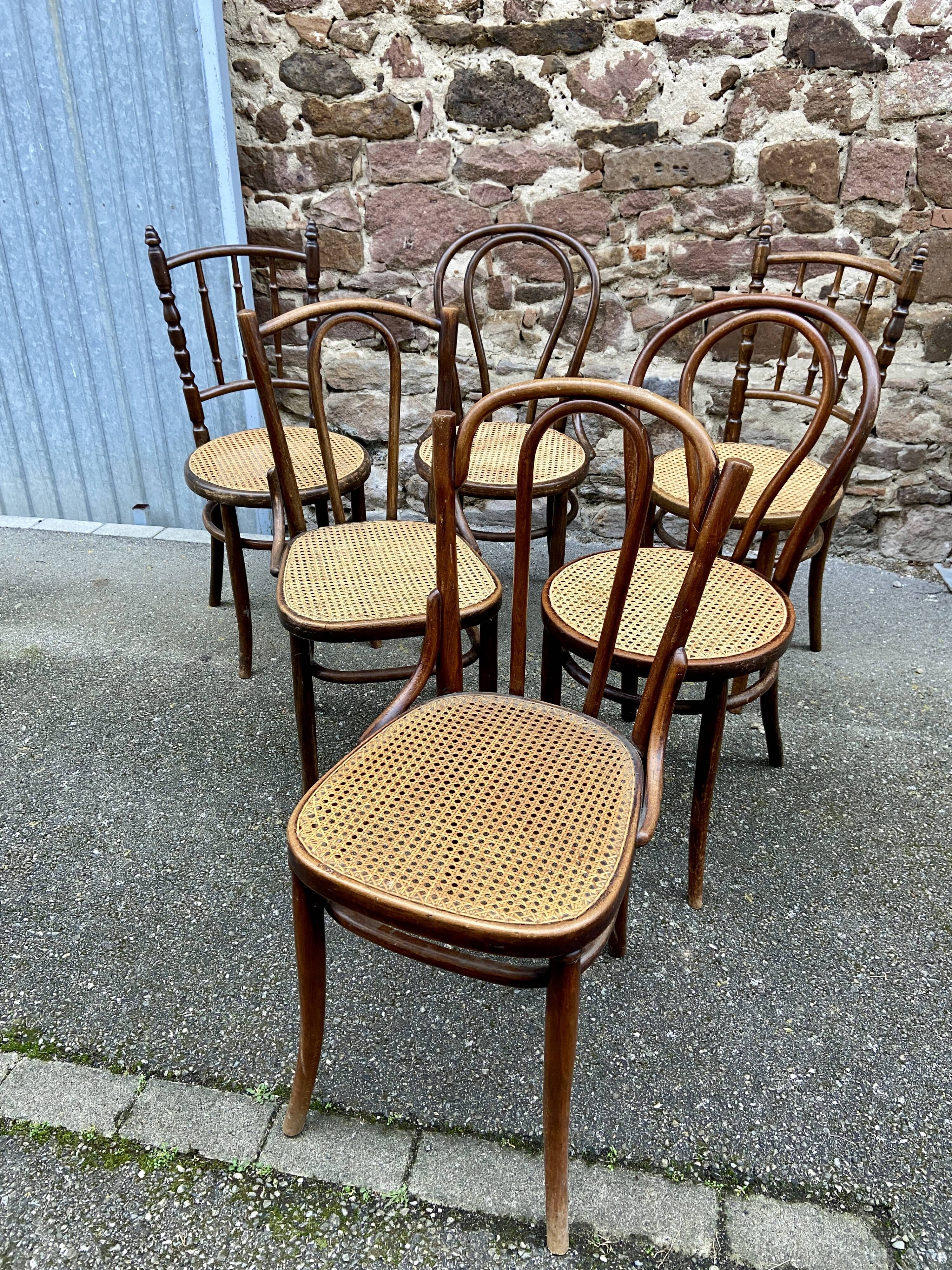 Set of 6 Thonet Fischel restaurant bistro chairs mismatch curved wood