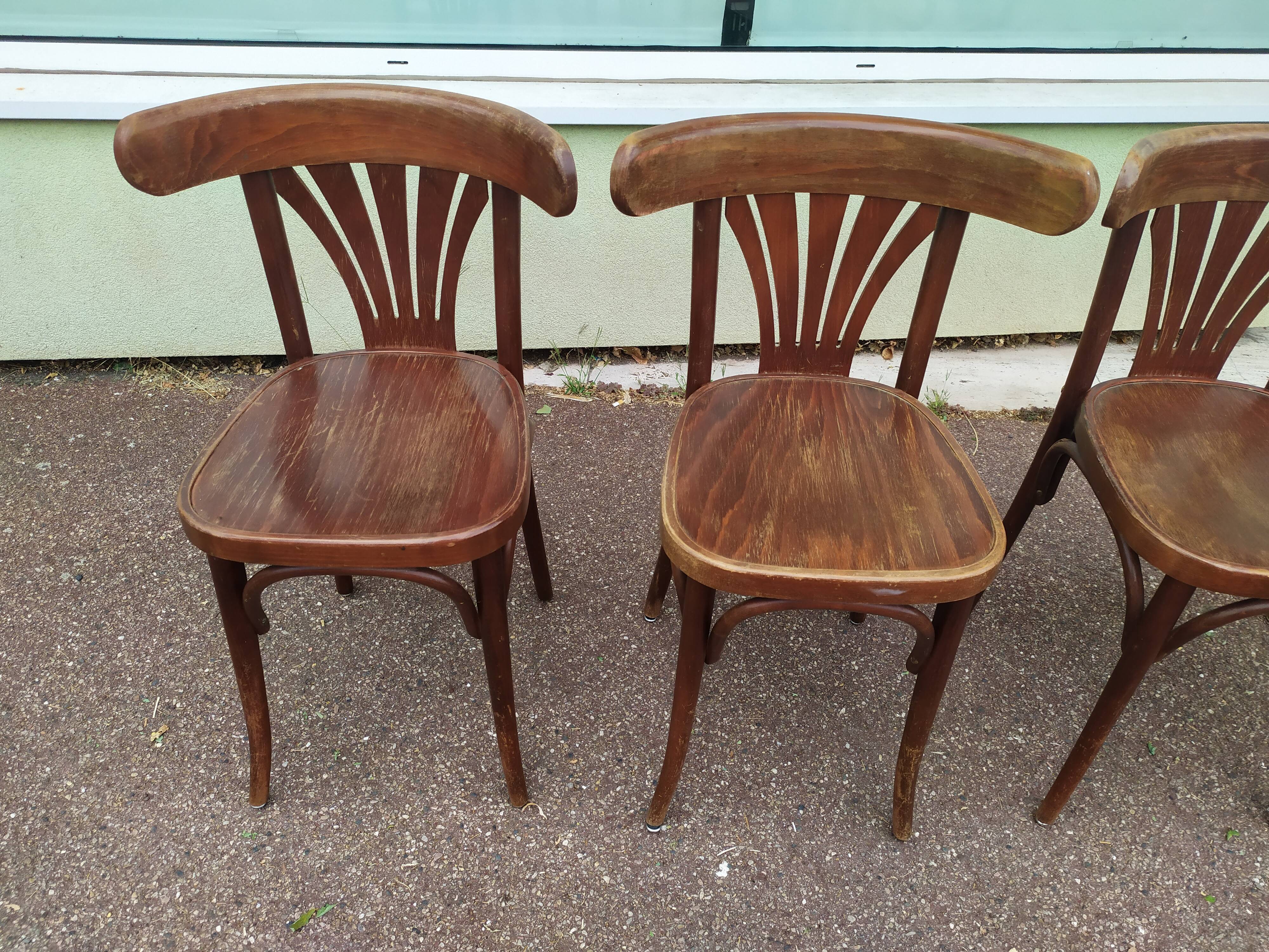 Lot de 4 chaises de bistrot en bois vintage