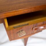 Bureau en teck de design danois des années 1960