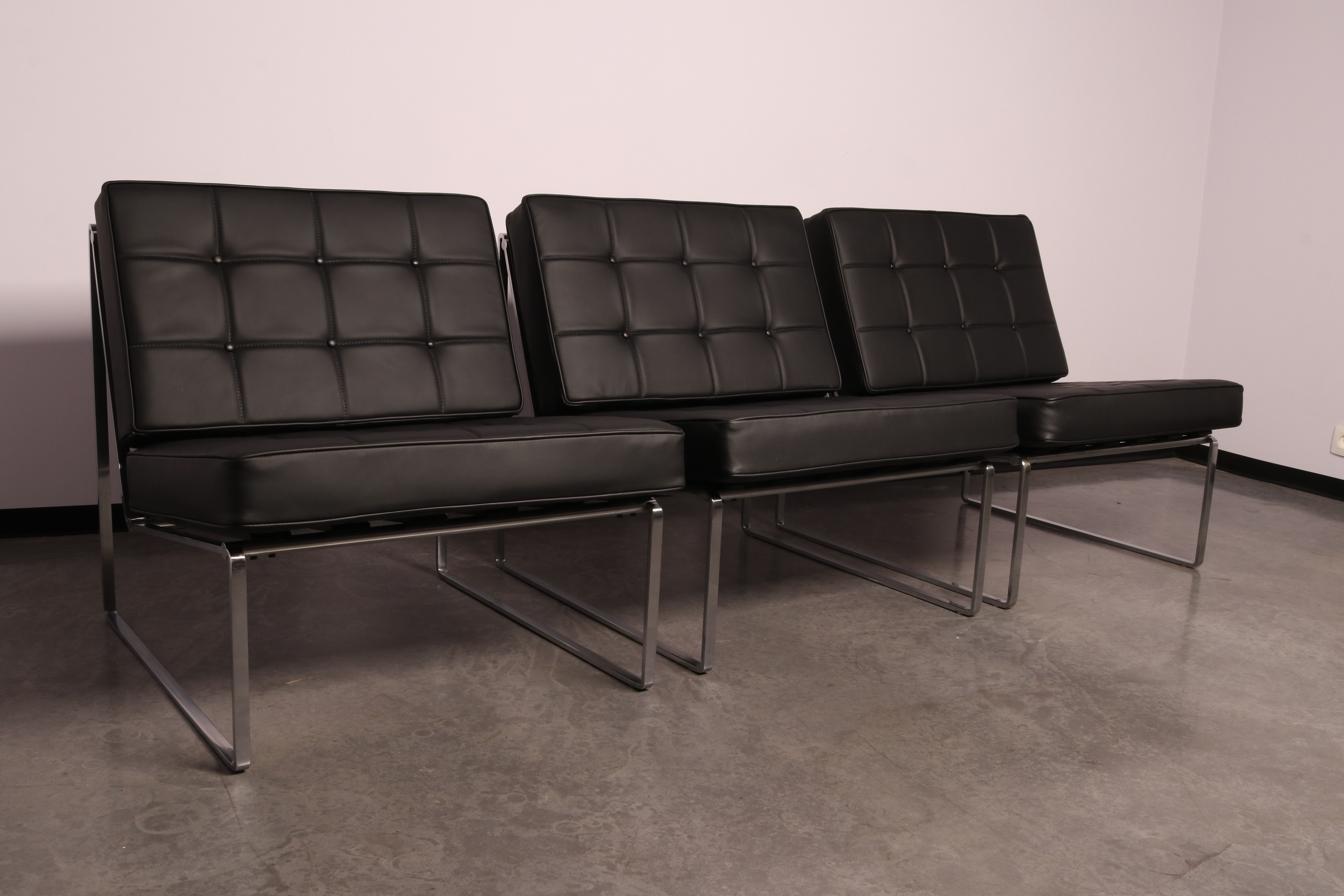 Set of 3 lounge chairs in black leather - model 024 - by Kho Liang Ie for Artifort - The Netherlands