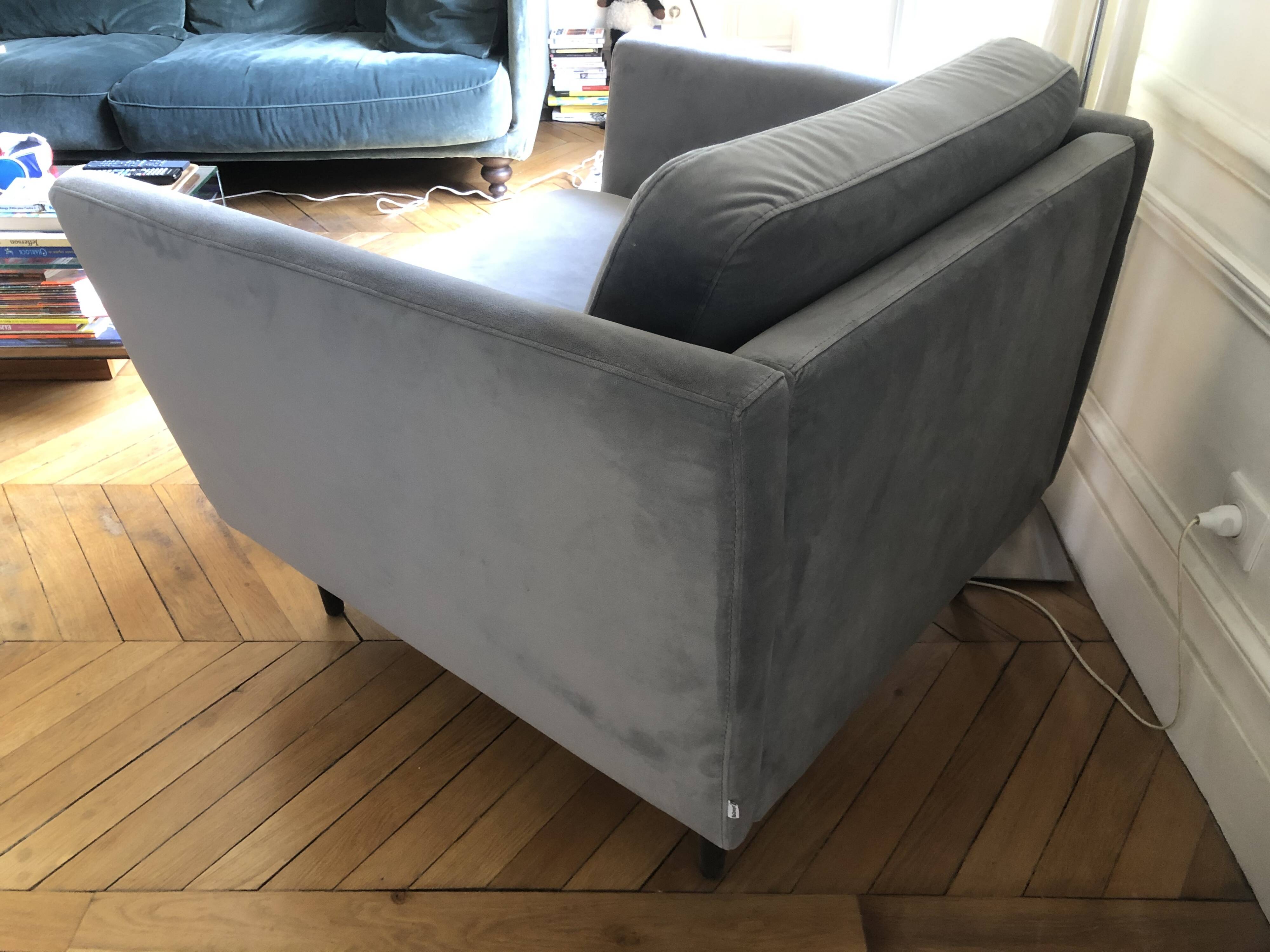 Bo Concept Osaka gray velvet armchair