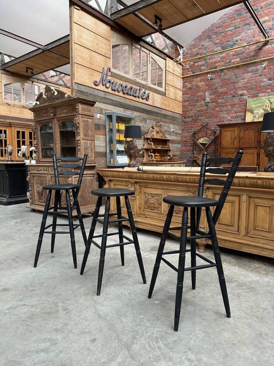 Set of 3 bar stools